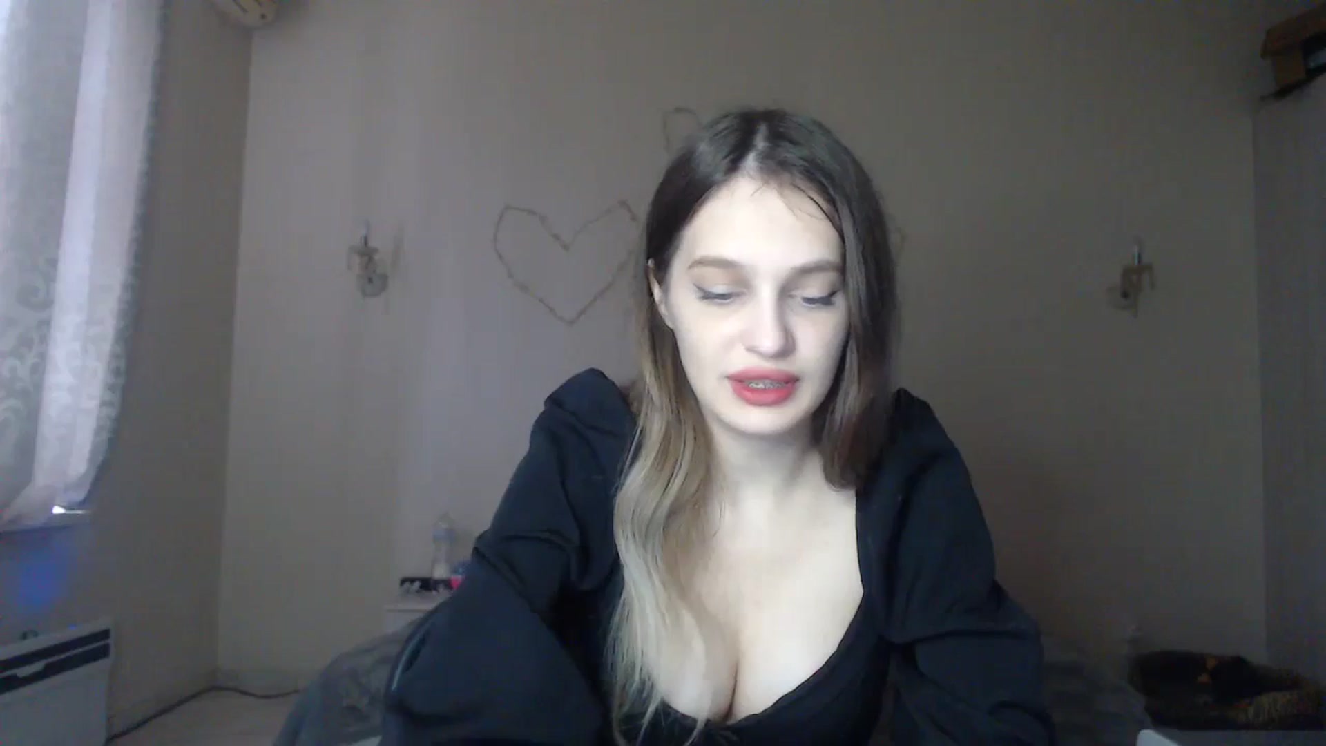 Gallery image thumbnail from Lola_vi's myfreecams stream on, 01/02/2024, 12:59 image 16 of 20