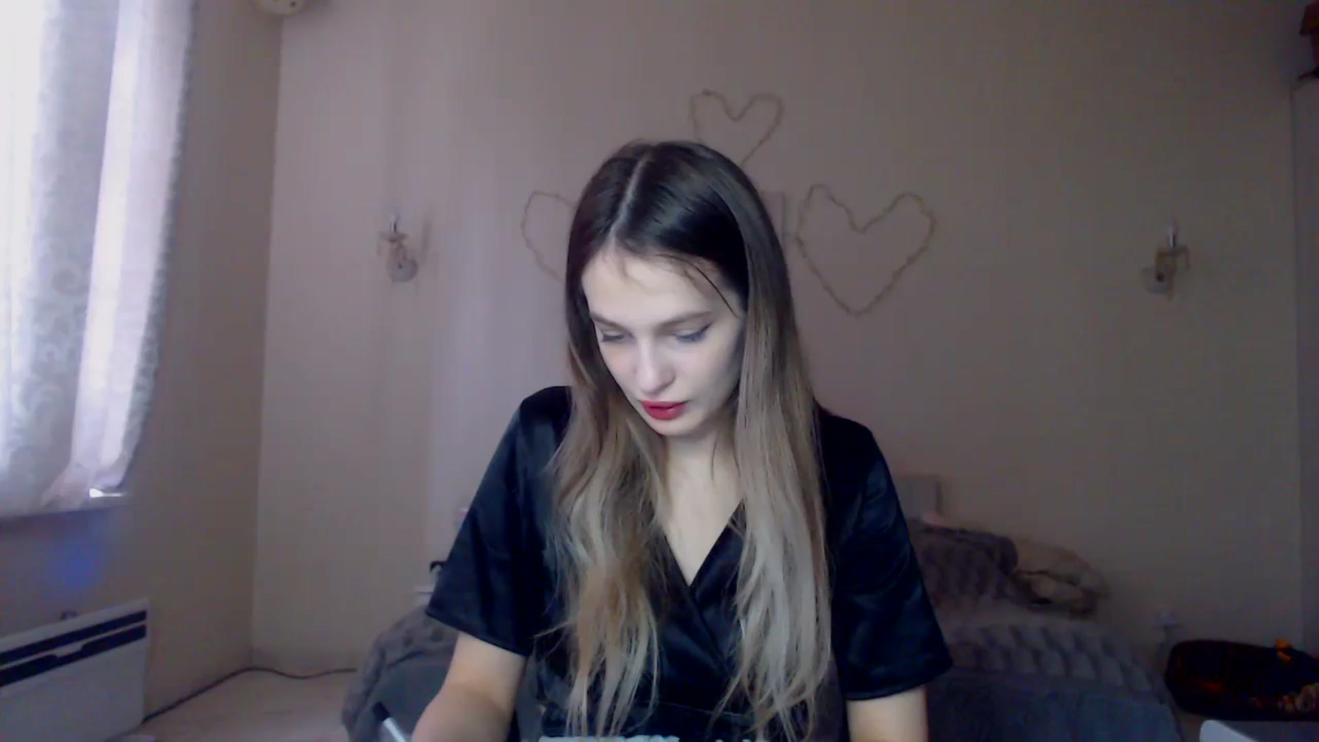 Gallery image thumbnail from Lola_vi's myfreecams stream on, 01/03/2024, 13:08 image 7 of 20