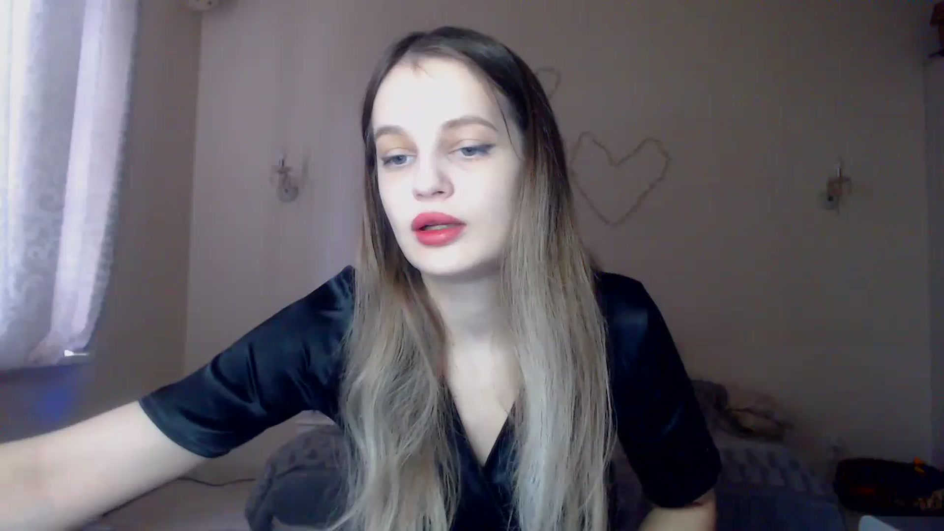 Gallery image thumbnail from Lola_vi's myfreecams stream on, 01/03/2024, 13:08 image 8 of 20