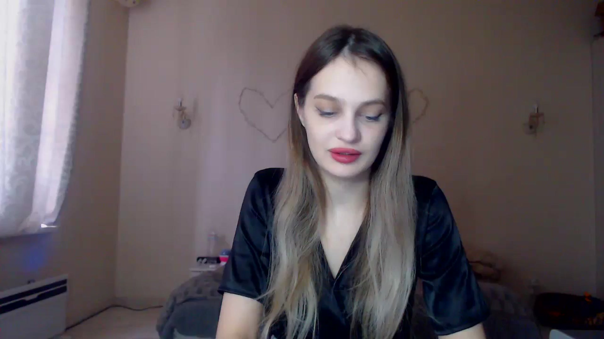 Gallery image thumbnail from Lola_vi's myfreecams stream on, 01/03/2024, 13:08 image 3 of 20