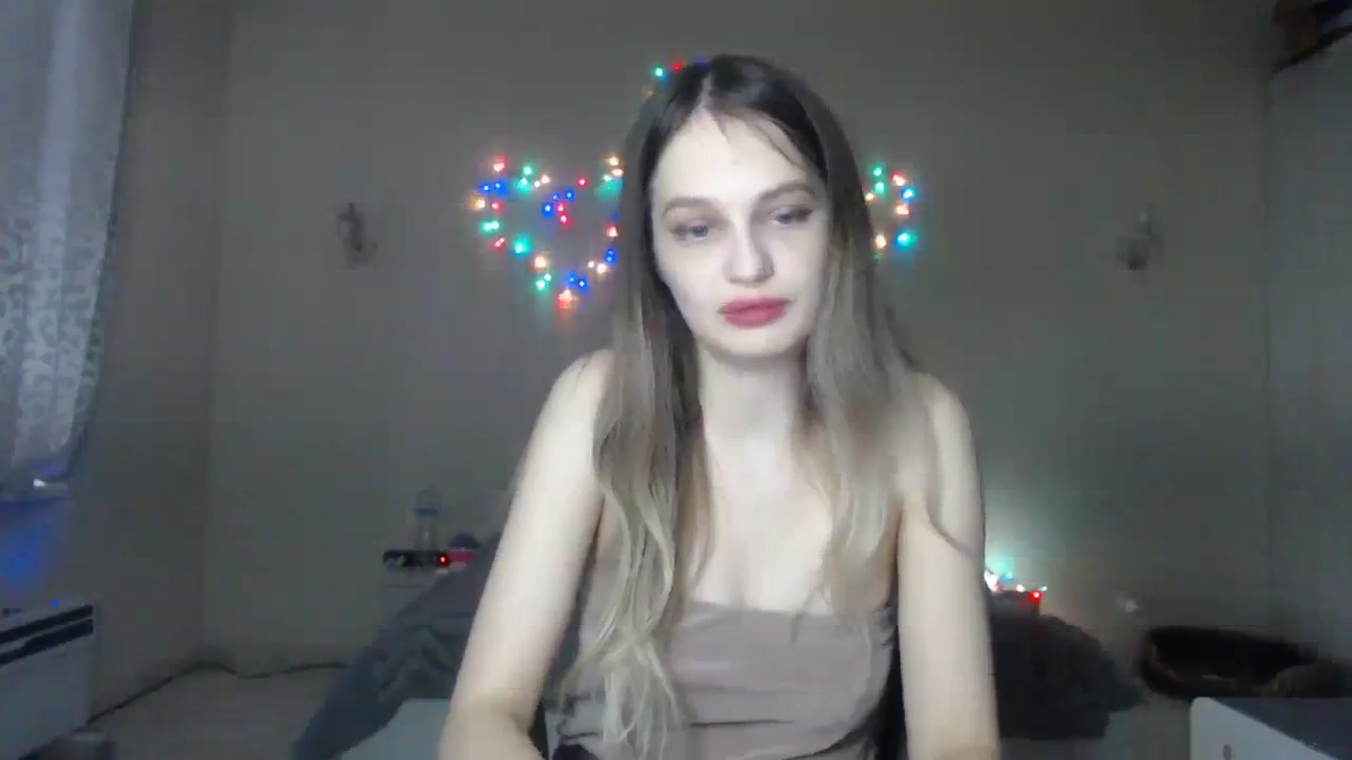 Gallery image thumbnail from Lola_vi's myfreecams stream on, 01/07/2024, 12:57 image 20 of 20