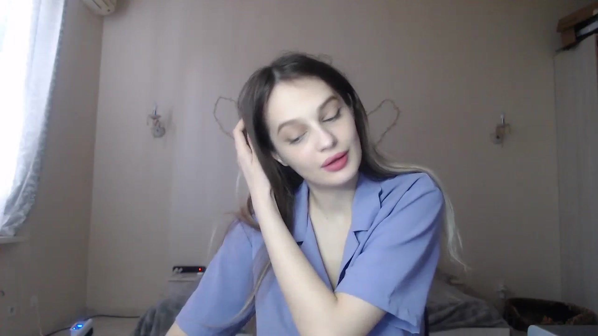 Gallery image thumbnail from Lola_vi's myfreecams stream on, 02/26/2024, 12:56 image 7 of 20