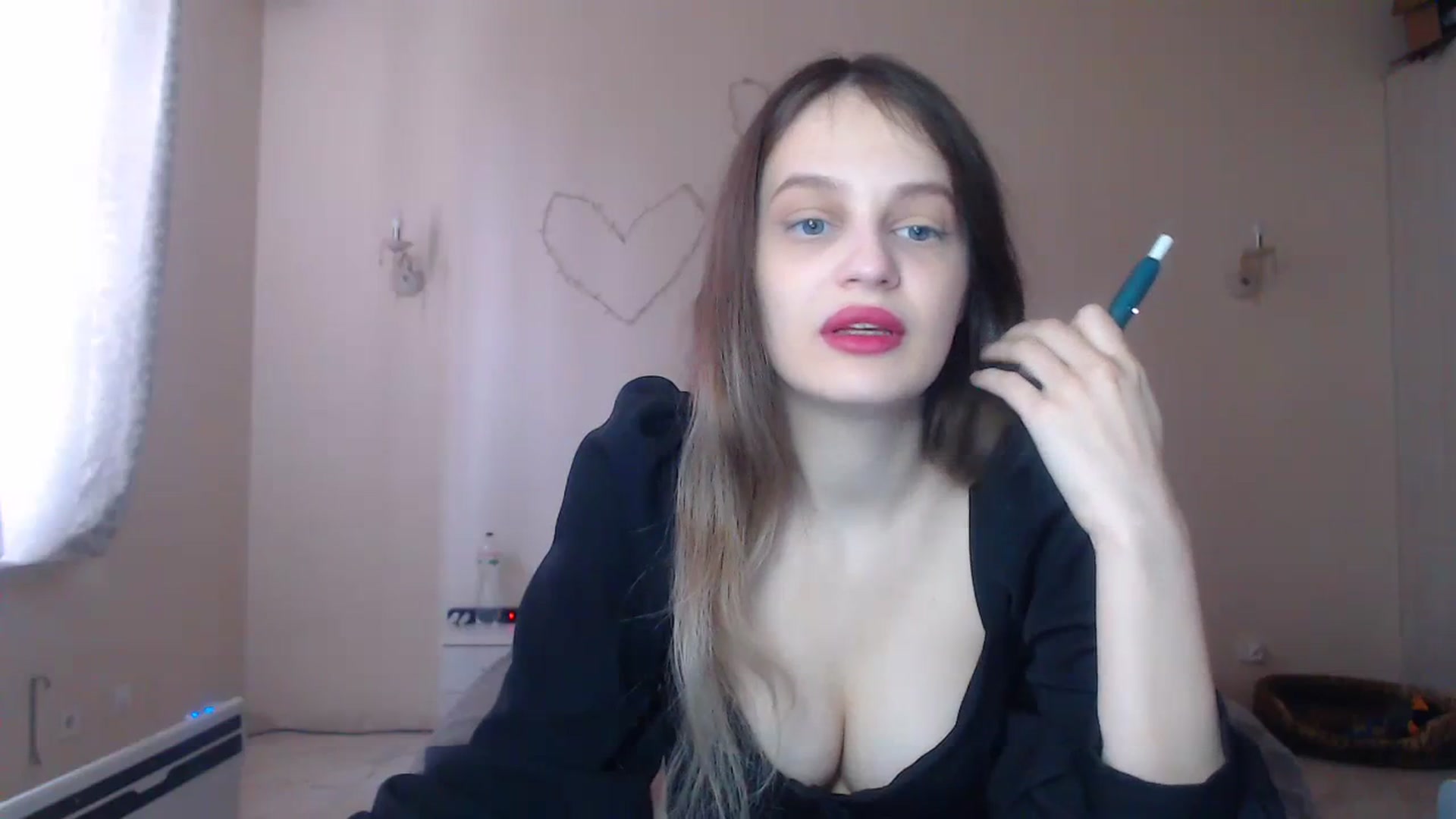 Gallery image thumbnail from Lola_vi's myfreecams stream on, 03/04/2024, 13:01 image 4 of 20