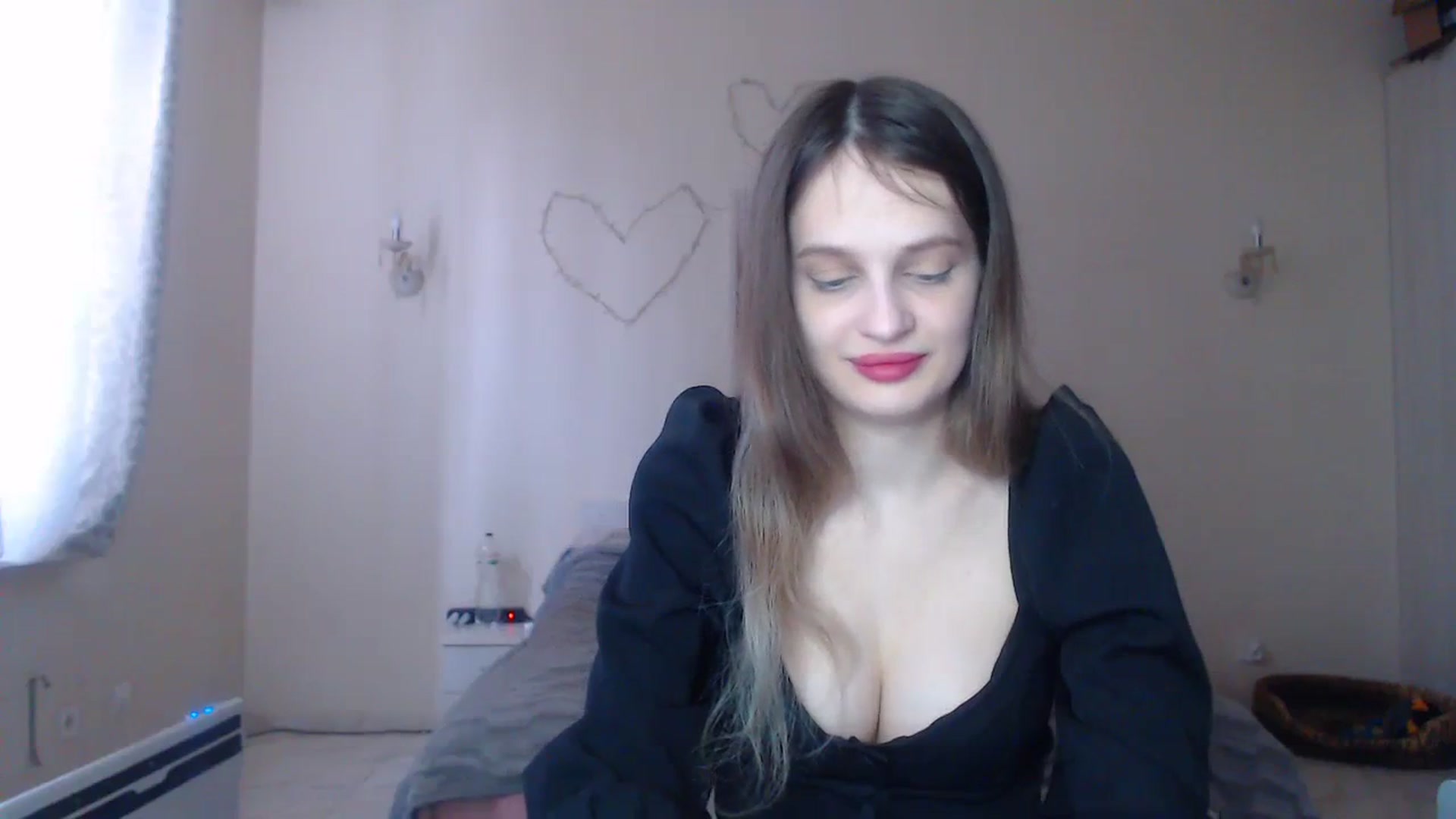 Gallery image thumbnail from Lola_vi's myfreecams stream on, 03/04/2024, 13:01 image 18 of 20