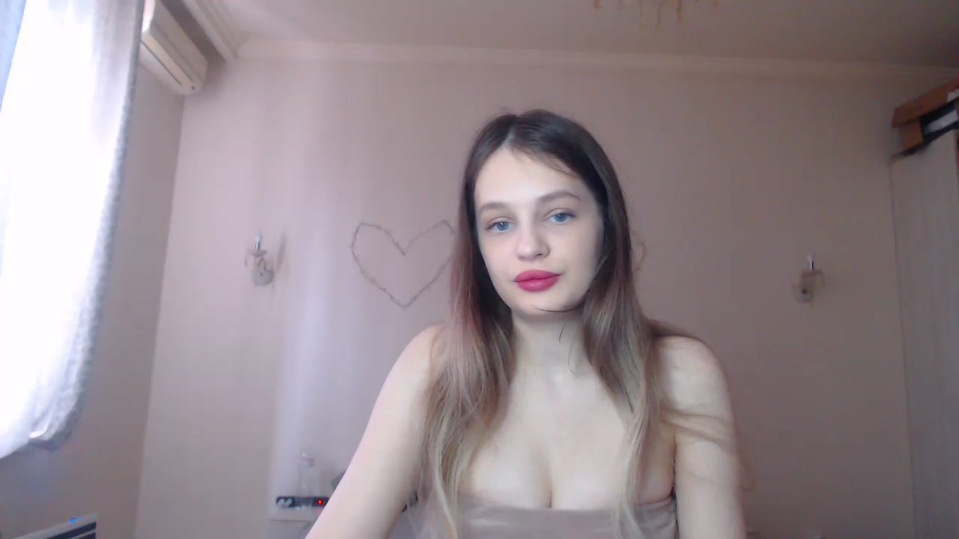 Gallery image thumbnail from Lola_vi's myfreecams stream on, 03/16/2024, 12:55 image 9 of 20