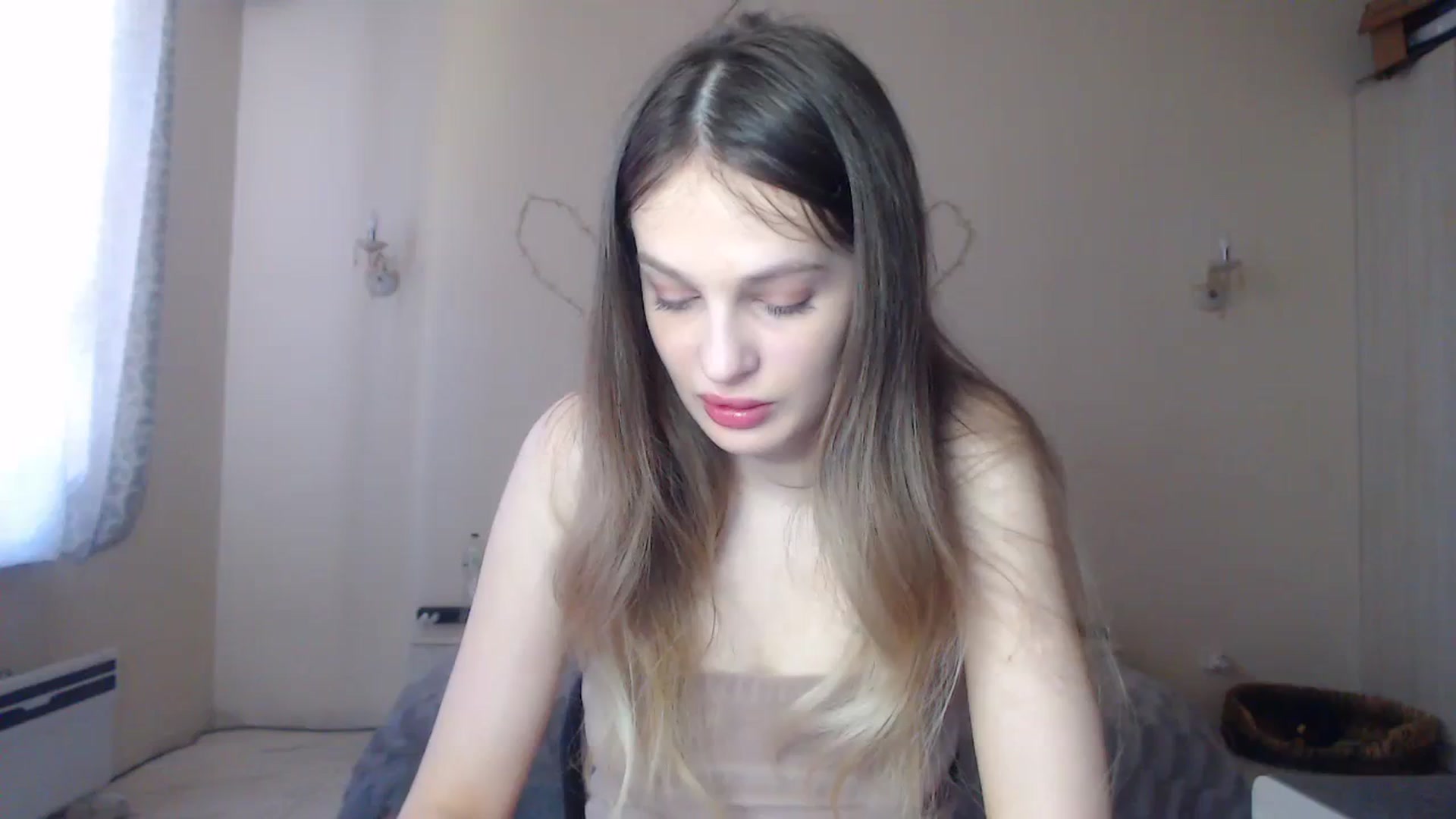 Gallery image thumbnail from Lola_vi's myfreecams stream on, 04/07/2024, 11:41 image 1 of 20