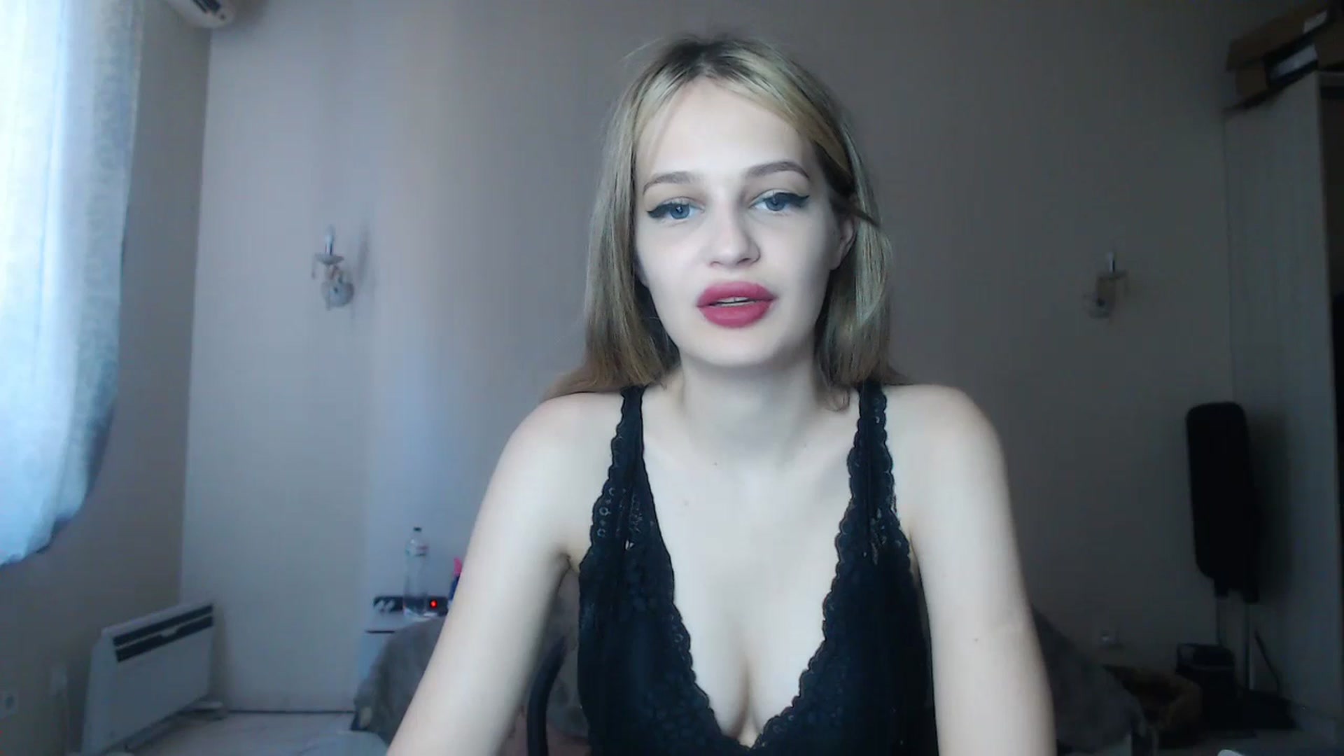 Gallery image thumbnail from Lola_vi's myfreecams stream on, 07/28/2024, 12:02 image 8 of 20