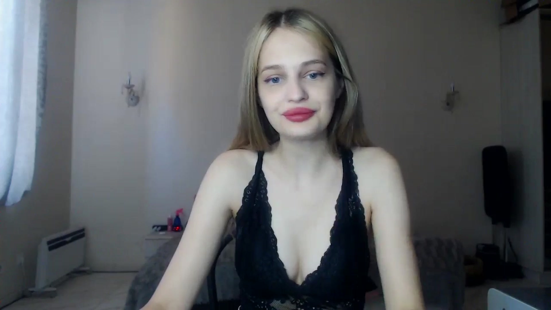Gallery image thumbnail from Lola_vi's myfreecams stream on, 08/15/2024, 12:14 image 3 of 20