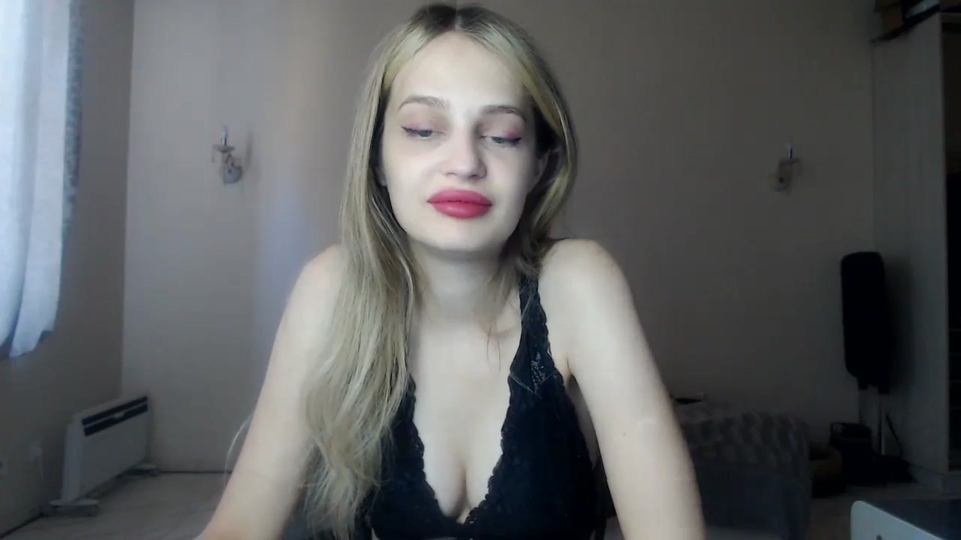 Gallery image thumbnail from Lola_vi's myfreecams stream on, 08/15/2024, 12:14 image 20 of 20