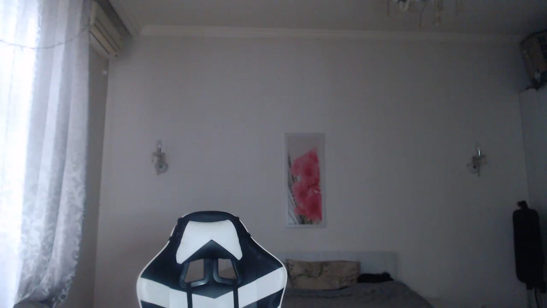 Gallery image thumbnail from Lola_vi's myfreecams stream on, 12/16/2024, 12:51 image 20 of 20