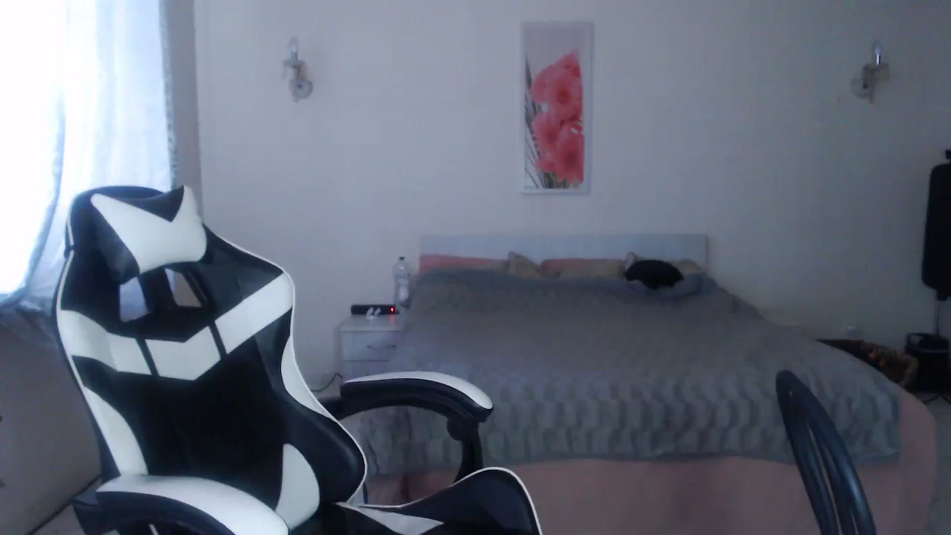Gallery image thumbnail from Lola_vi's myfreecams stream on, 01/16/2025, 12:17 image 17 of 20
