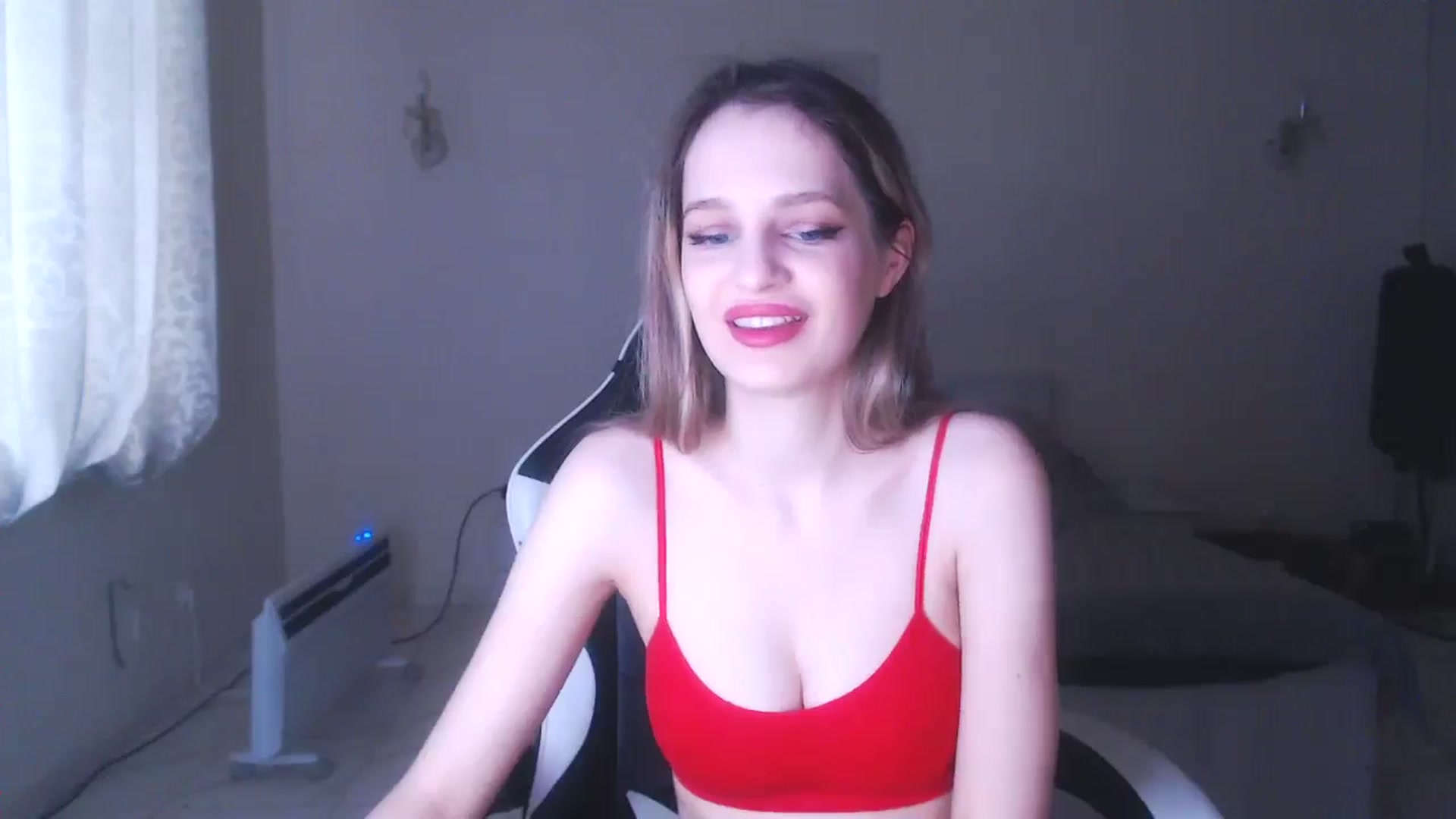 Gallery image thumbnail from Lola_vi's myfreecams stream on, 02/01/2025, 12:49 image 5 of 20
