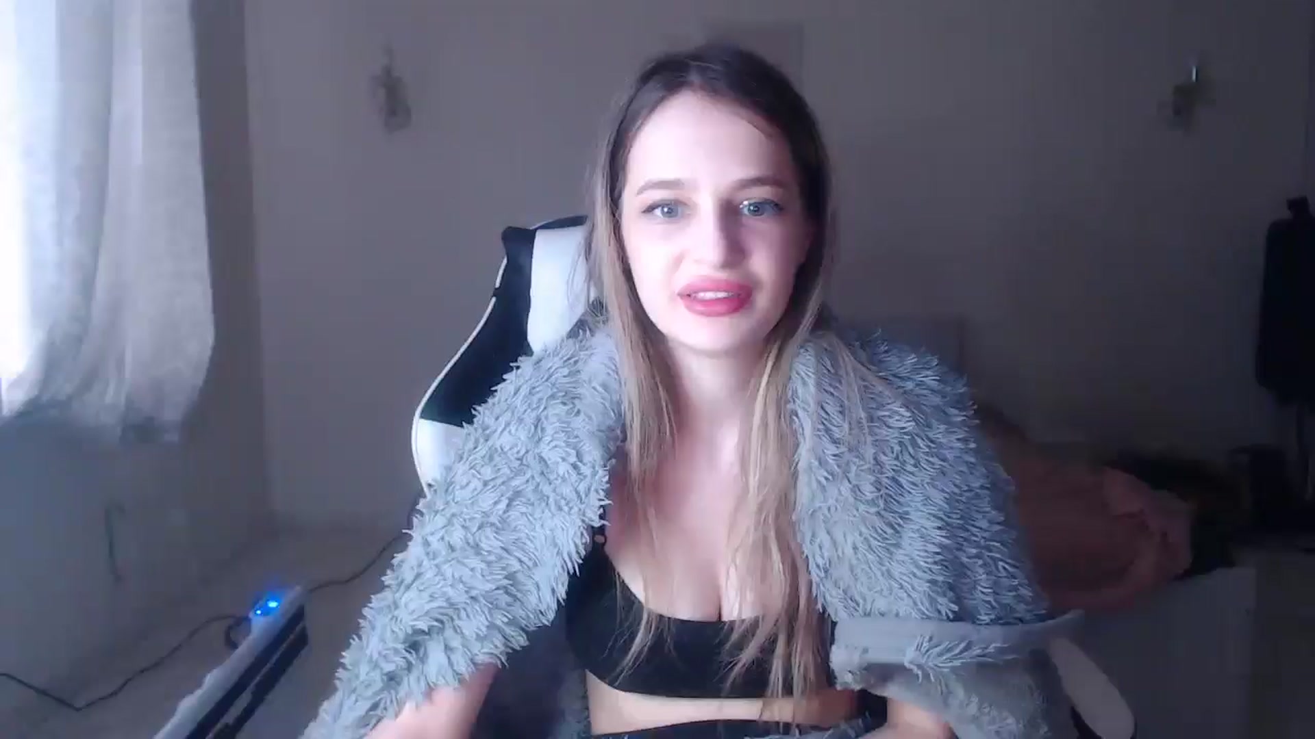 Gallery image thumbnail from Lola_vi's myfreecams stream on, 02/20/2025, 12:51 image 18 of 20