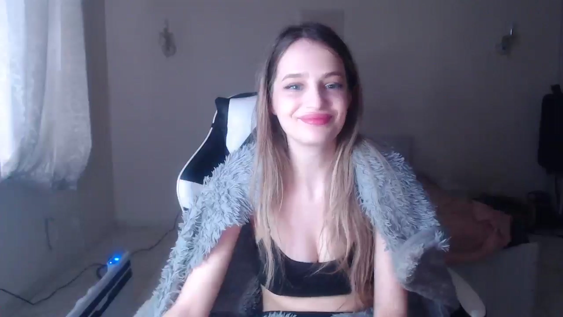Gallery image thumbnail from Lola_vi's myfreecams stream on, 02/20/2025, 12:51 image 16 of 20