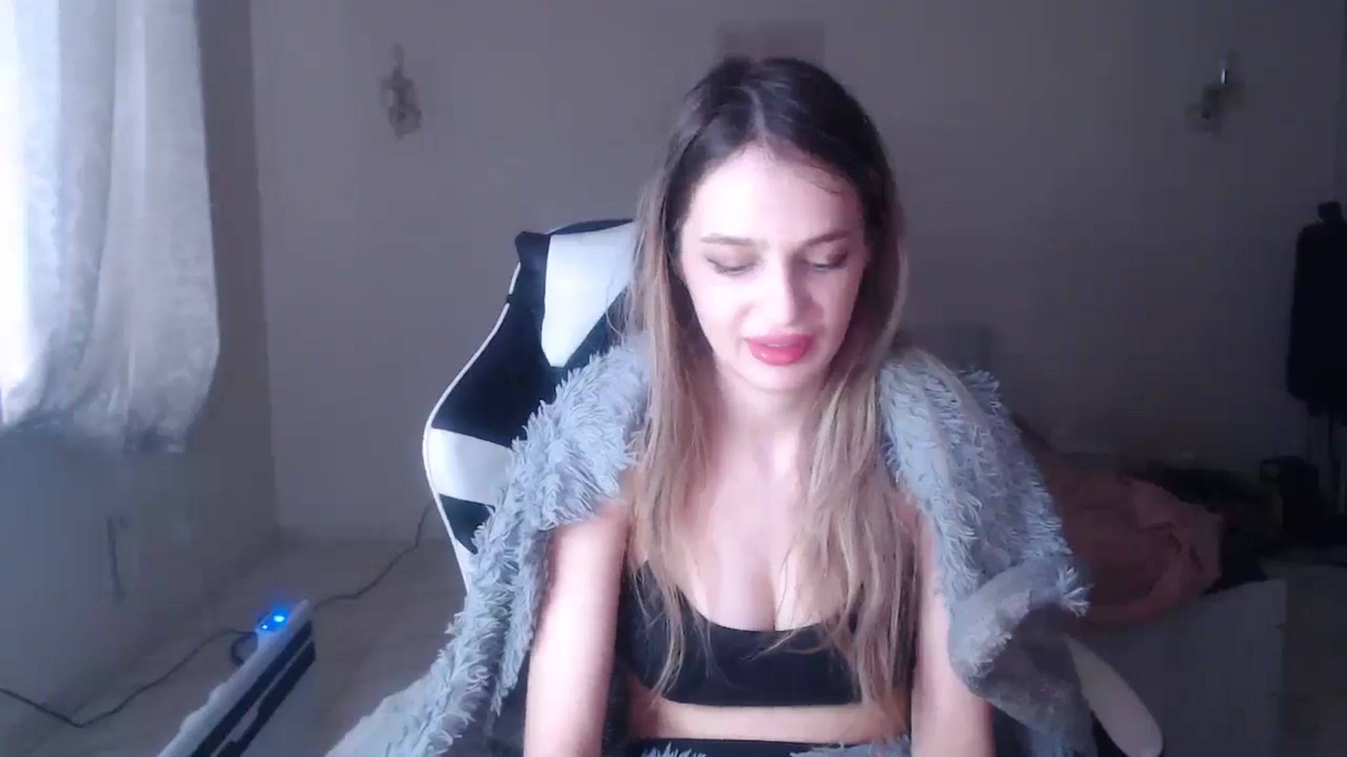 Gallery image thumbnail from Lola_vi's myfreecams stream on, 02/20/2025, 12:51 image 17 of 20
