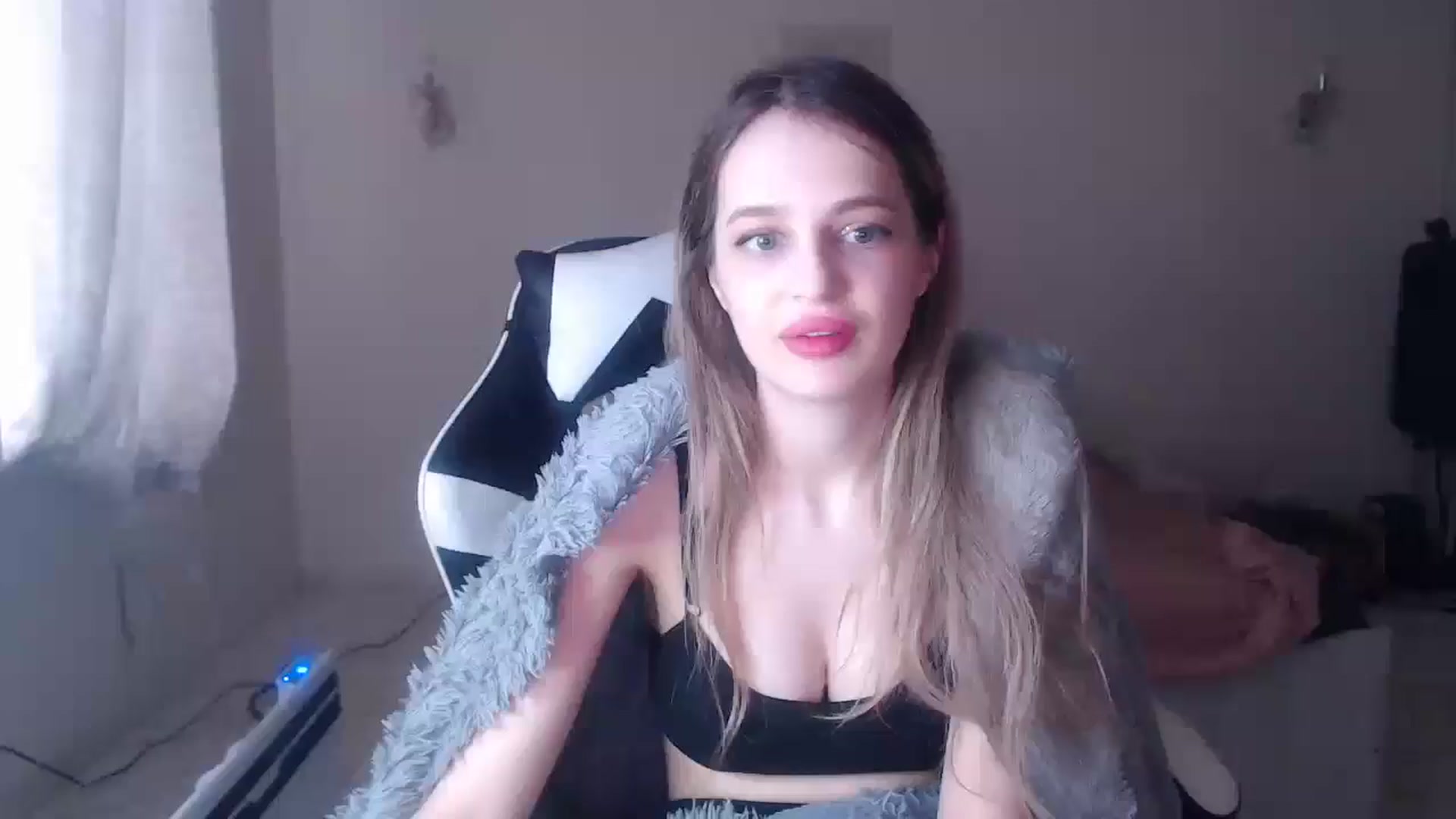 Gallery image thumbnail from Lola_vi's myfreecams stream on, 02/20/2025, 12:51 image 9 of 20