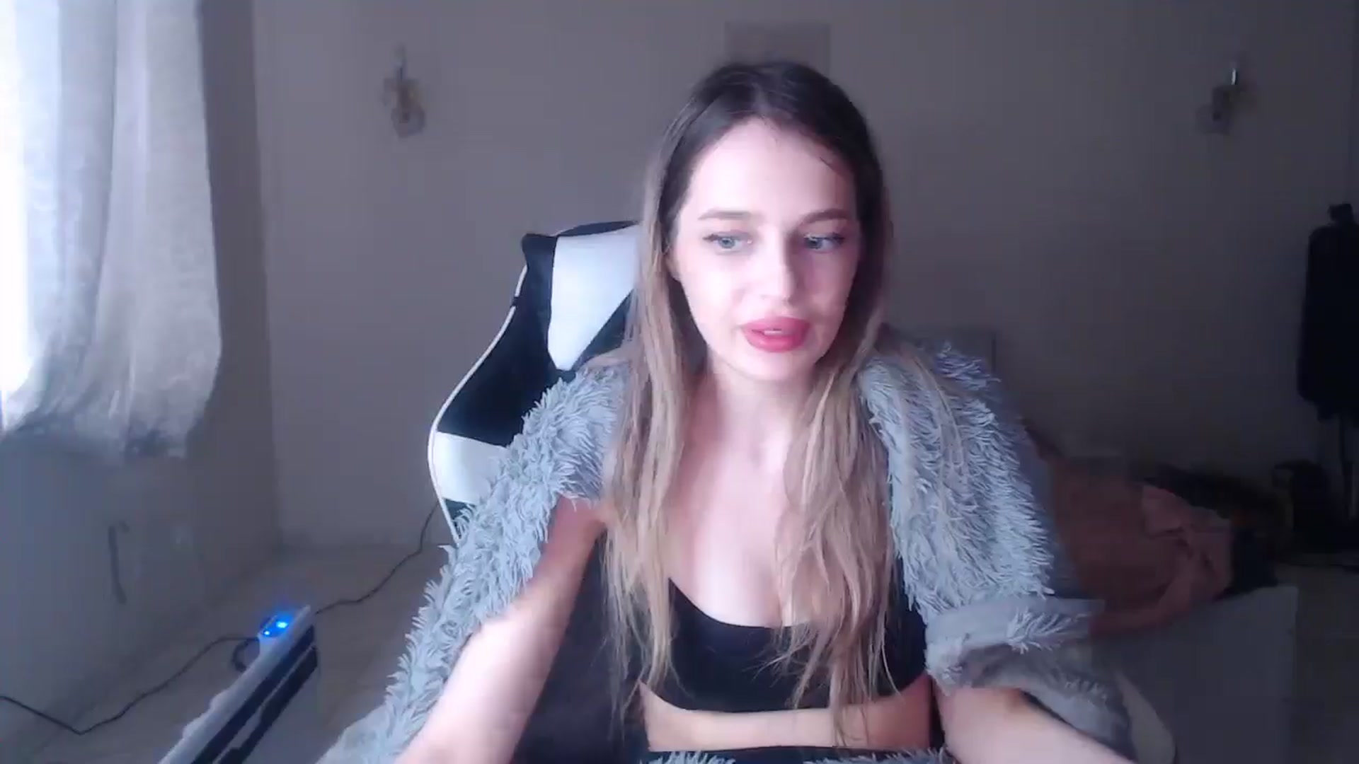 Gallery image thumbnail from Lola_vi's myfreecams stream on, 02/20/2025, 12:51 image 19 of 20