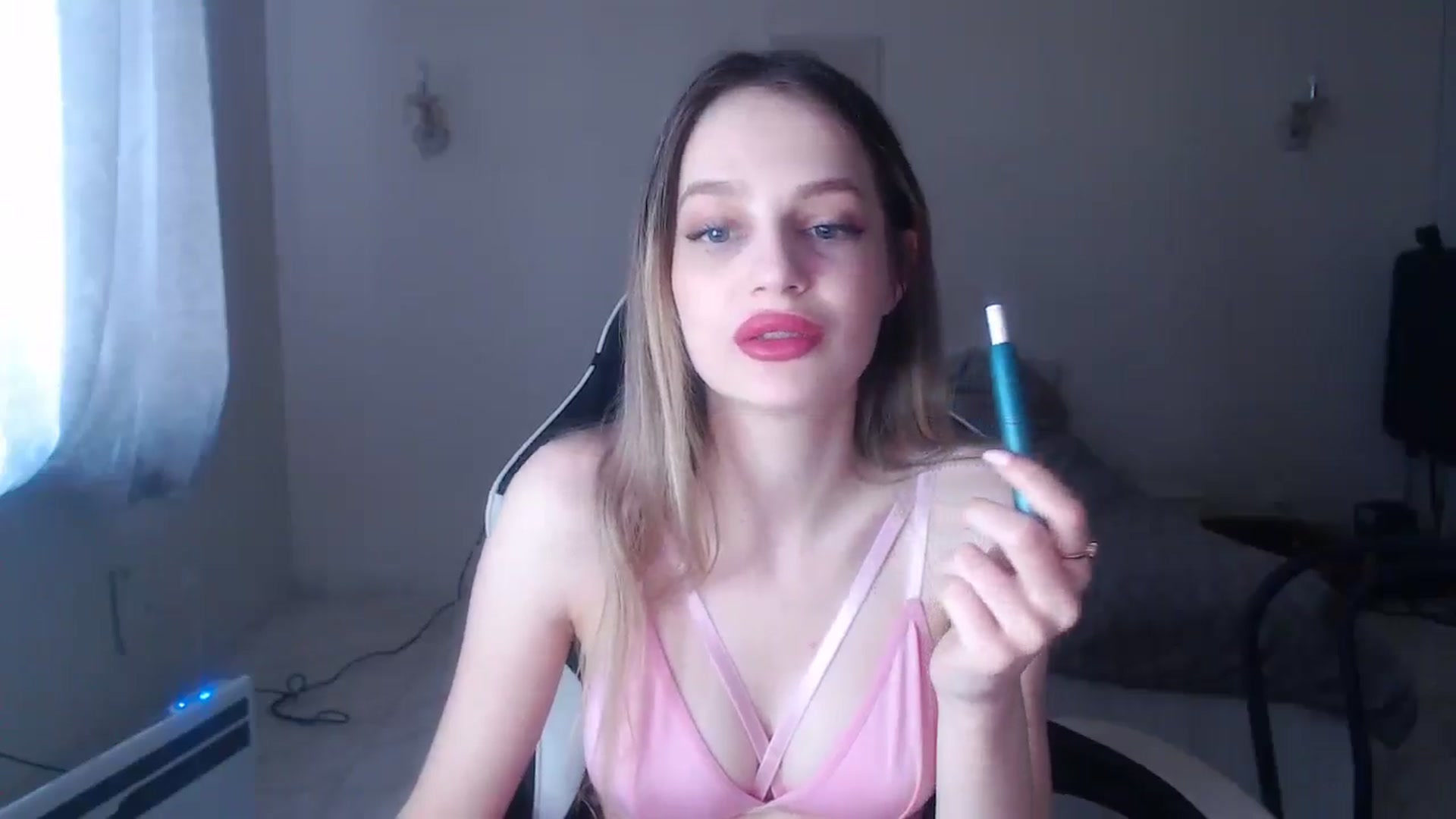 Gallery image thumbnail from Lola_vi's myfreecams stream on, 02/25/2025, 12:17 image 5 of 20