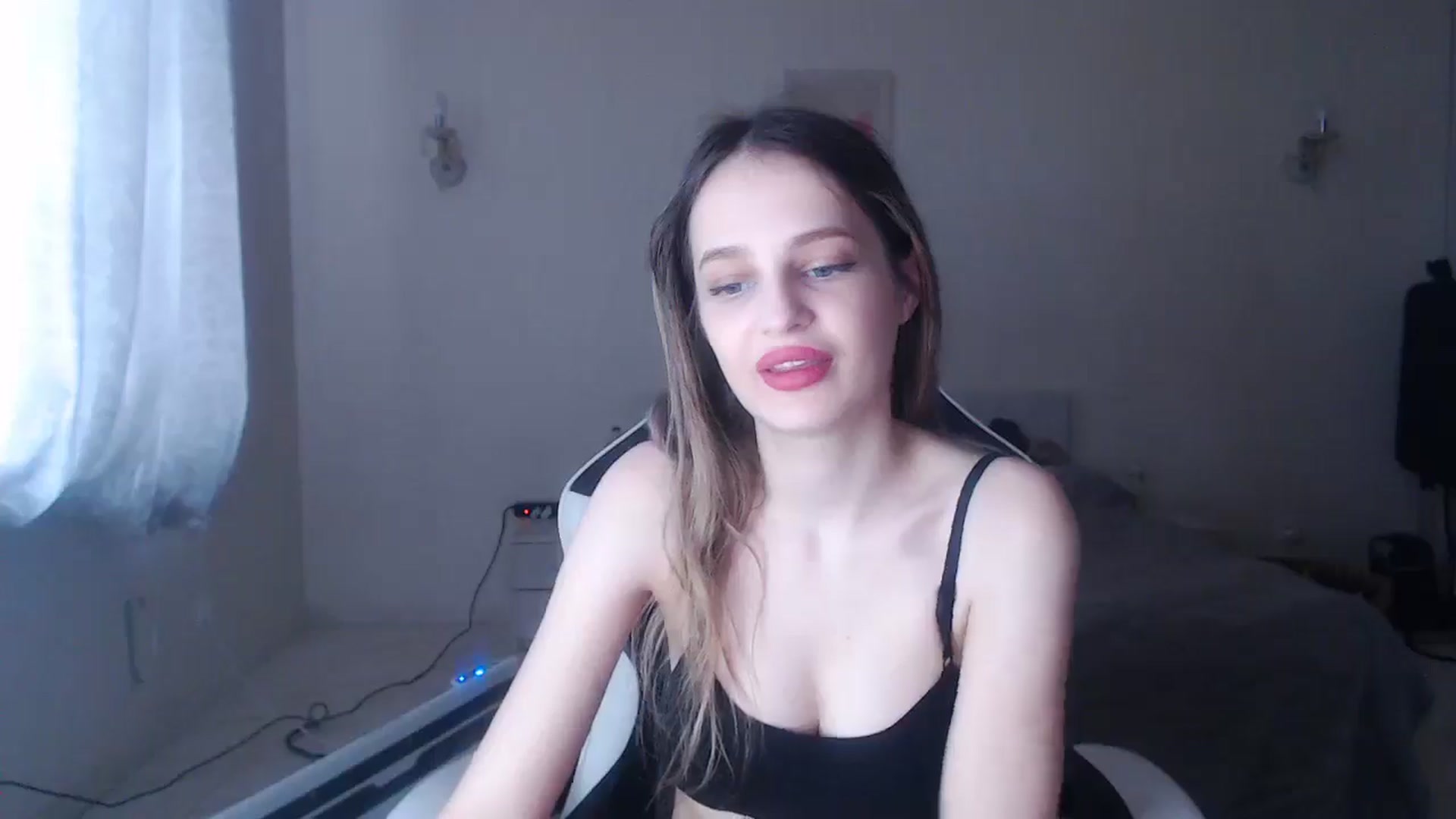 Gallery image thumbnail from Lola_vi's myfreecams stream on, 02/27/2025, 12:52 image 12 of 20