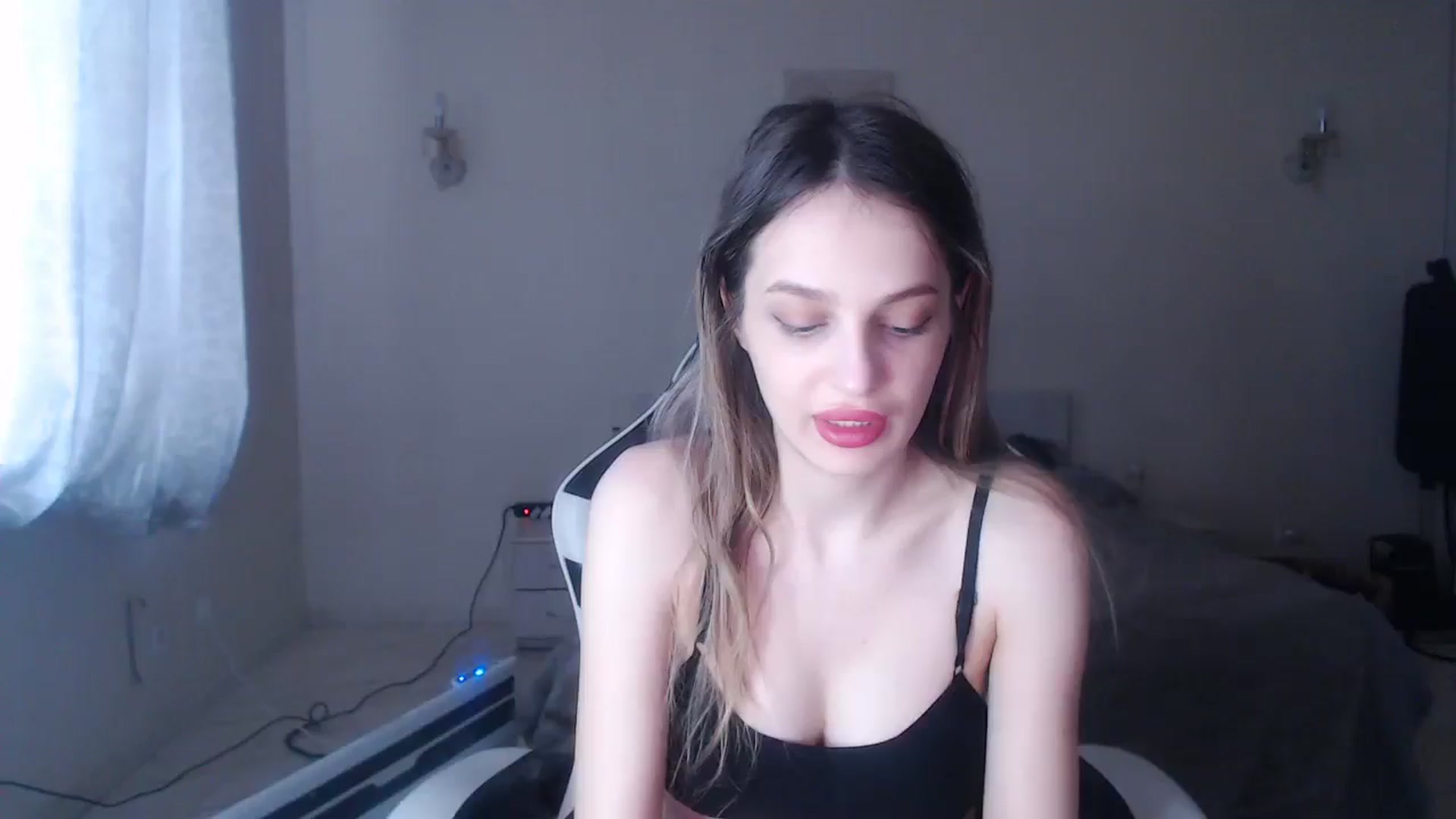 Gallery image thumbnail from Lola_vi's myfreecams stream on, 02/27/2025, 12:52 image 6 of 20