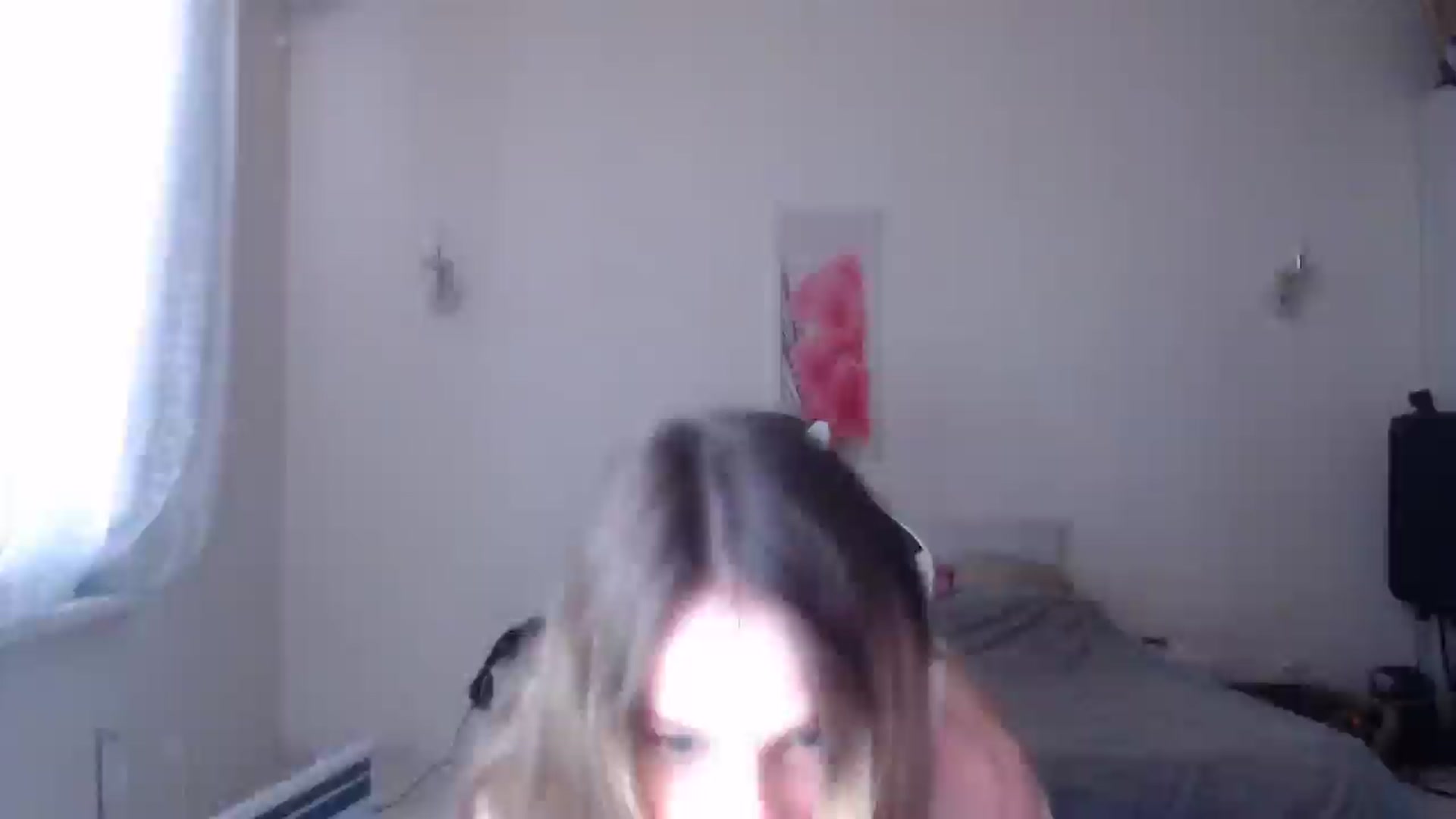 Gallery image thumbnail from Lola_vi's myfreecams stream on, 03/07/2025, 12:27 image 14 of 20