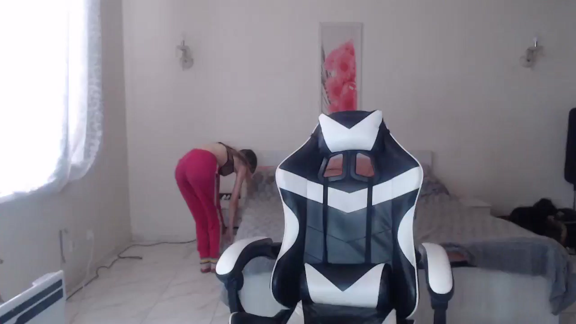Gallery image thumbnail from Lola_vi's myfreecams stream on, 03/15/2025, 12:43 image 7 of 20