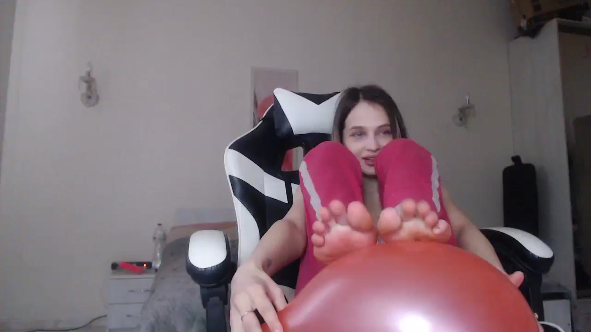 Gallery image thumbnail from Lola_vi's myfreecams stream on, 03/17/2025, 12:40 image 10 of 20