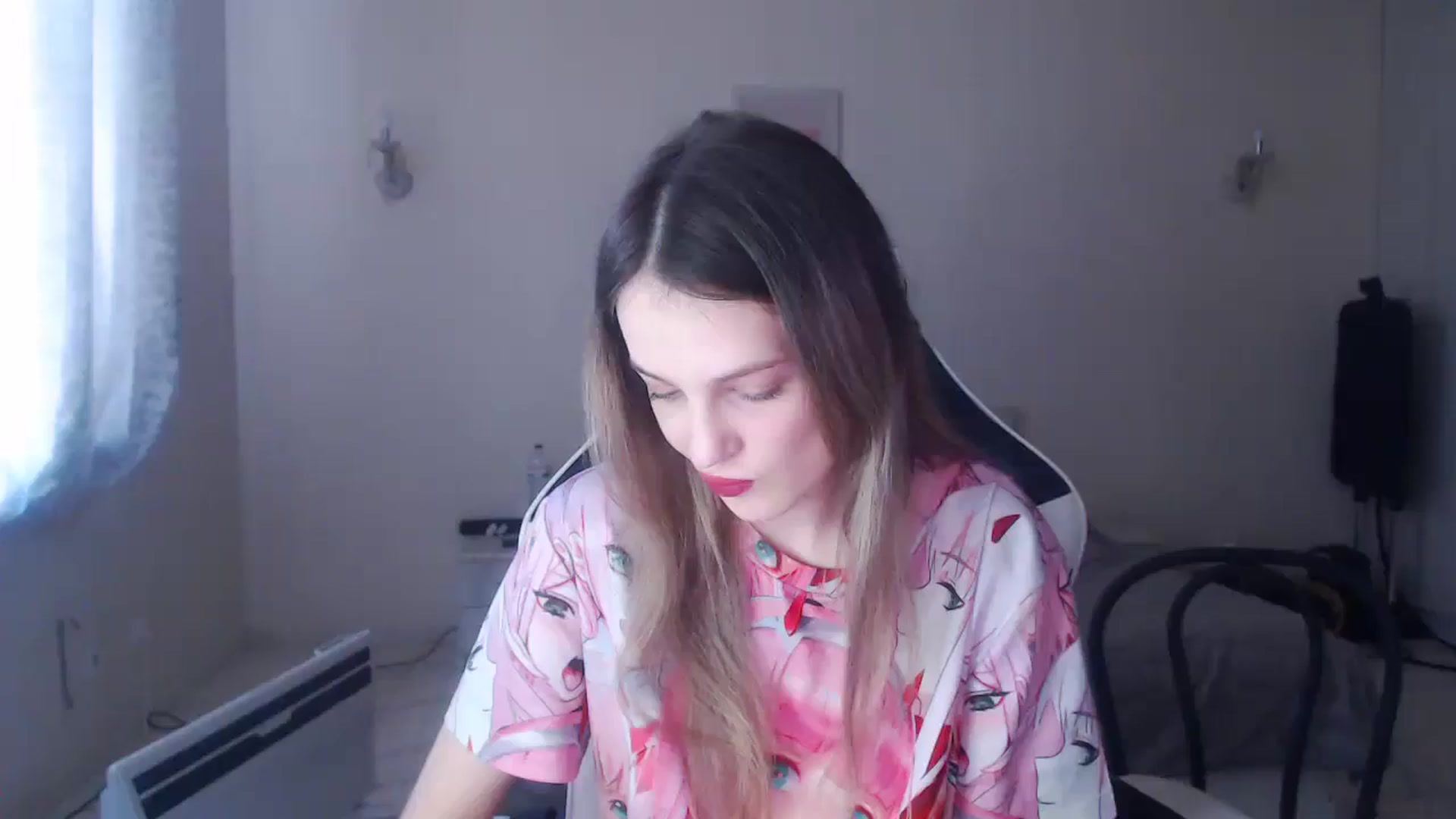 Gallery image thumbnail from Lola_vi's myfreecams stream on, 03/20/2025, 12:13 image 18 of 20