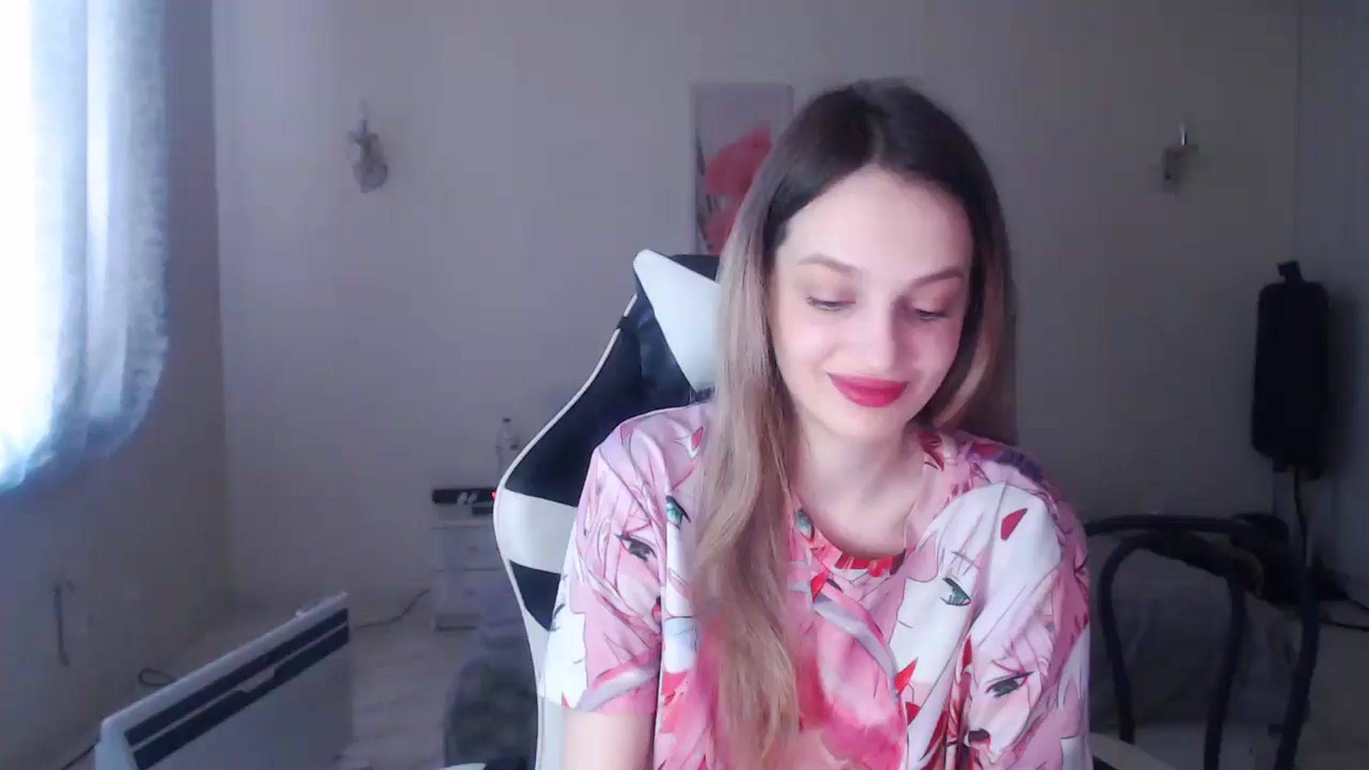 Gallery image thumbnail from Lola_vi's myfreecams stream on, 03/20/2025, 12:13 image 10 of 20