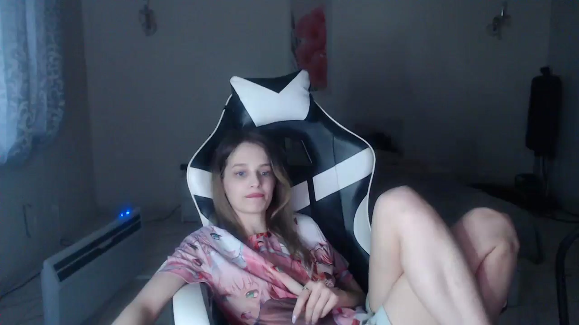 Gallery image thumbnail from Lola_vi's myfreecams stream on, 03/20/2025, 16:23 image 11 of 20