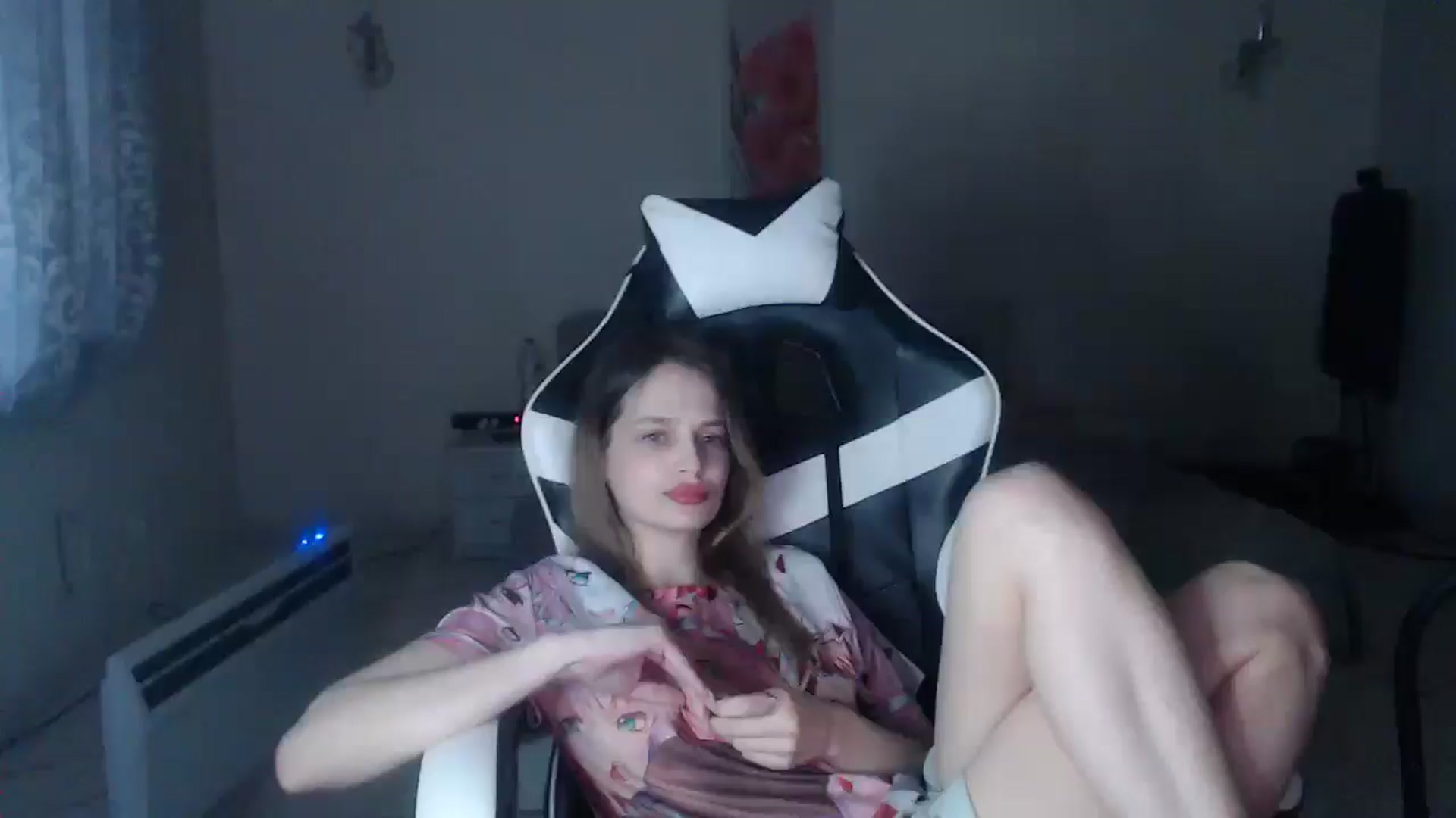 Gallery image thumbnail from Lola_vi's myfreecams stream on, 03/20/2025, 16:23 image 13 of 20