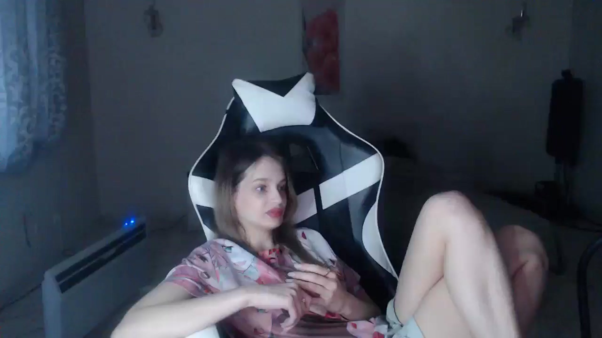 Gallery image thumbnail from Lola_vi's myfreecams stream on, 03/20/2025, 16:23 image 14 of 20