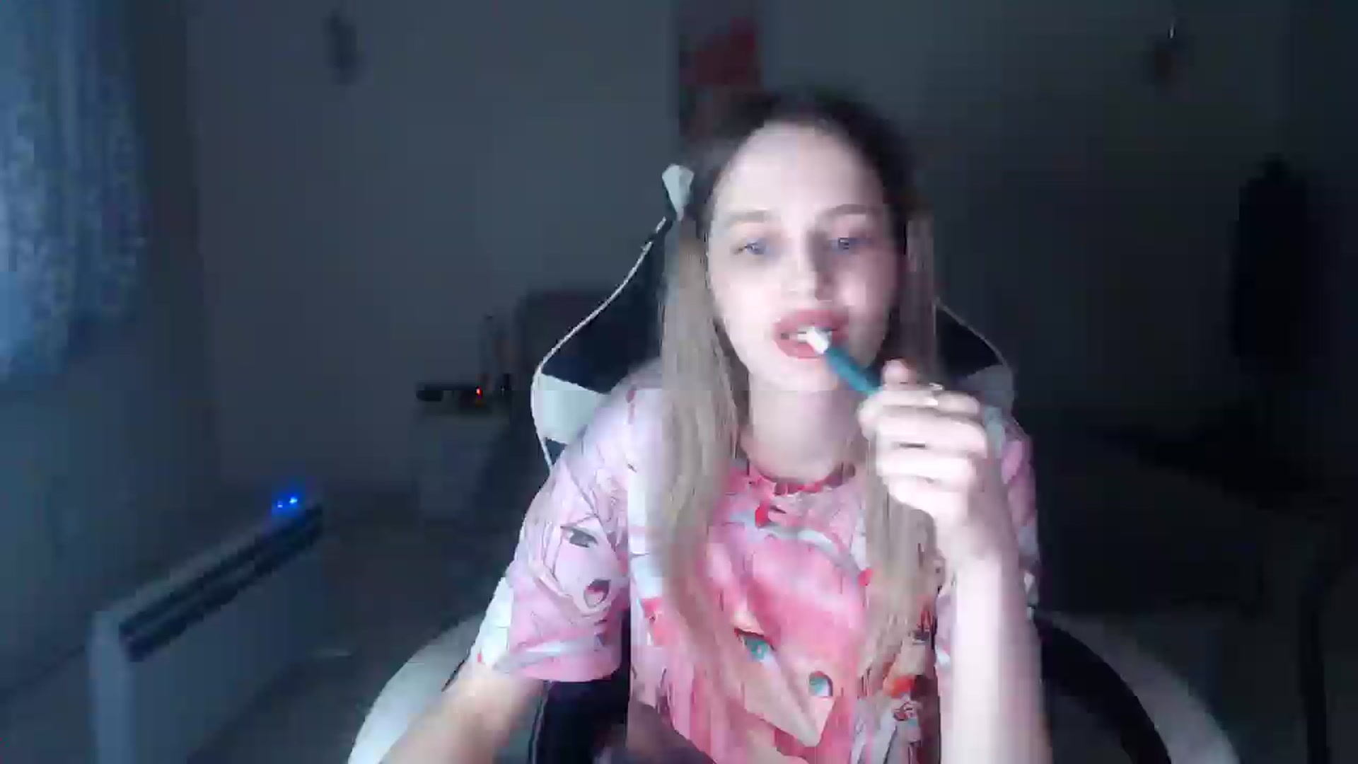 Gallery image thumbnail from Lola_vi's myfreecams stream on, 03/20/2025, 16:23 image 16 of 20