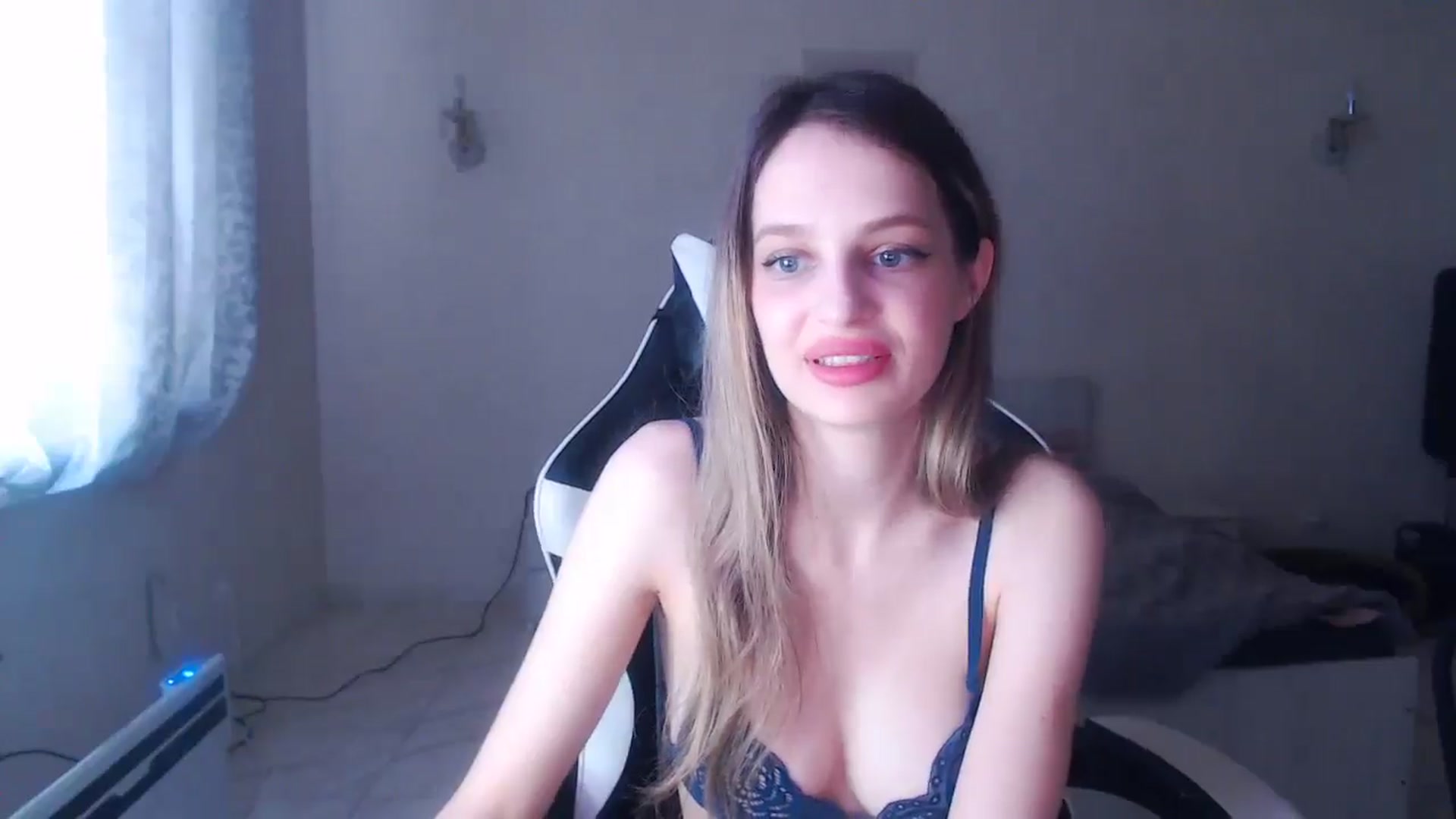 Gallery image thumbnail from Lola_vi's myfreecams stream on, 03/22/2025, 13:03 image 8 of 20