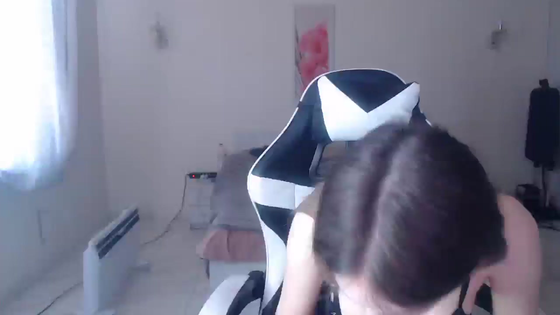 Gallery image thumbnail from Lola_vi's myfreecams stream on, 04/05/2025, 11:28 image 8 of 20