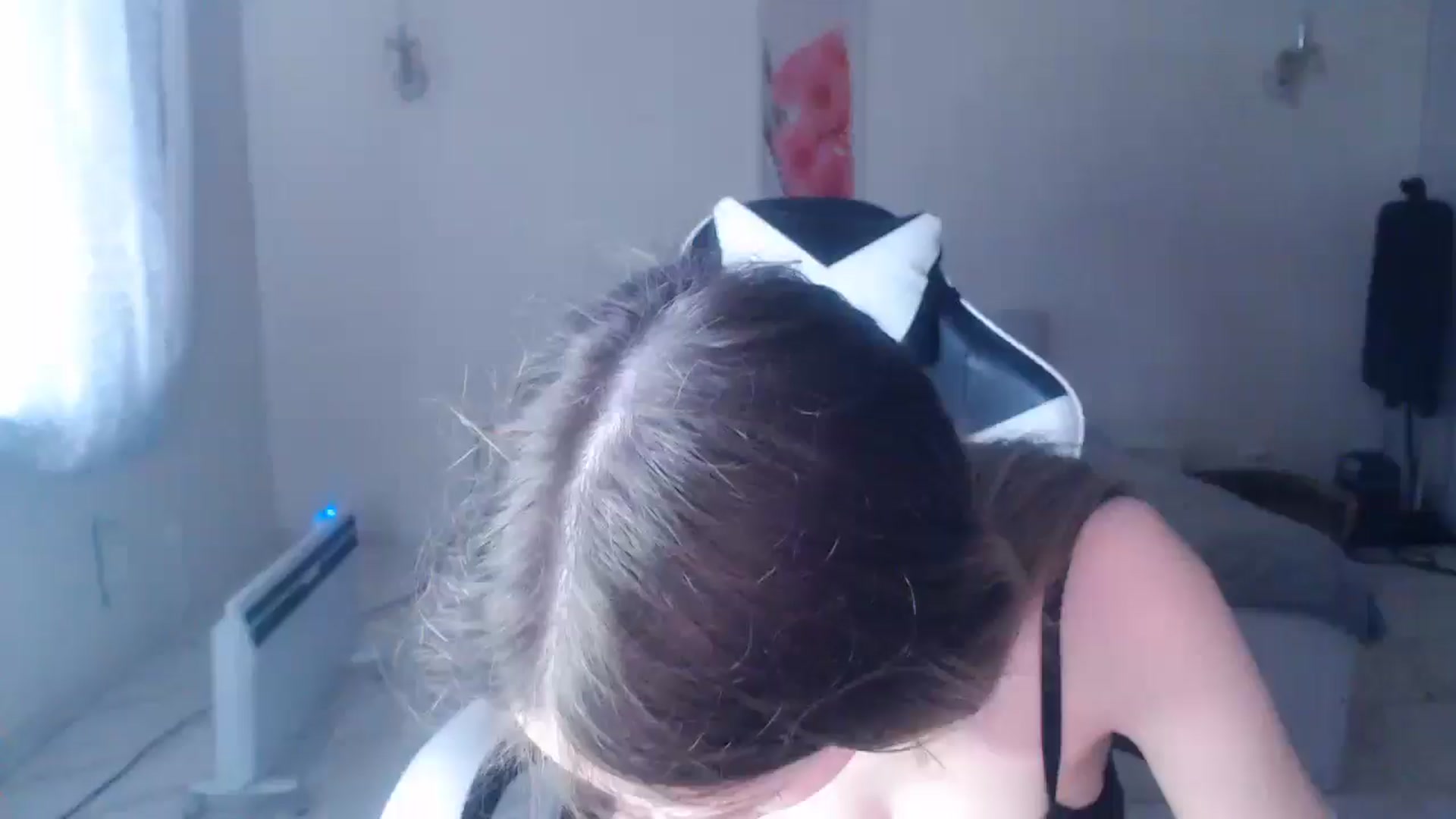 Gallery image thumbnail from Lola_vi's myfreecams stream on, 04/05/2025, 15:24 image 8 of 20