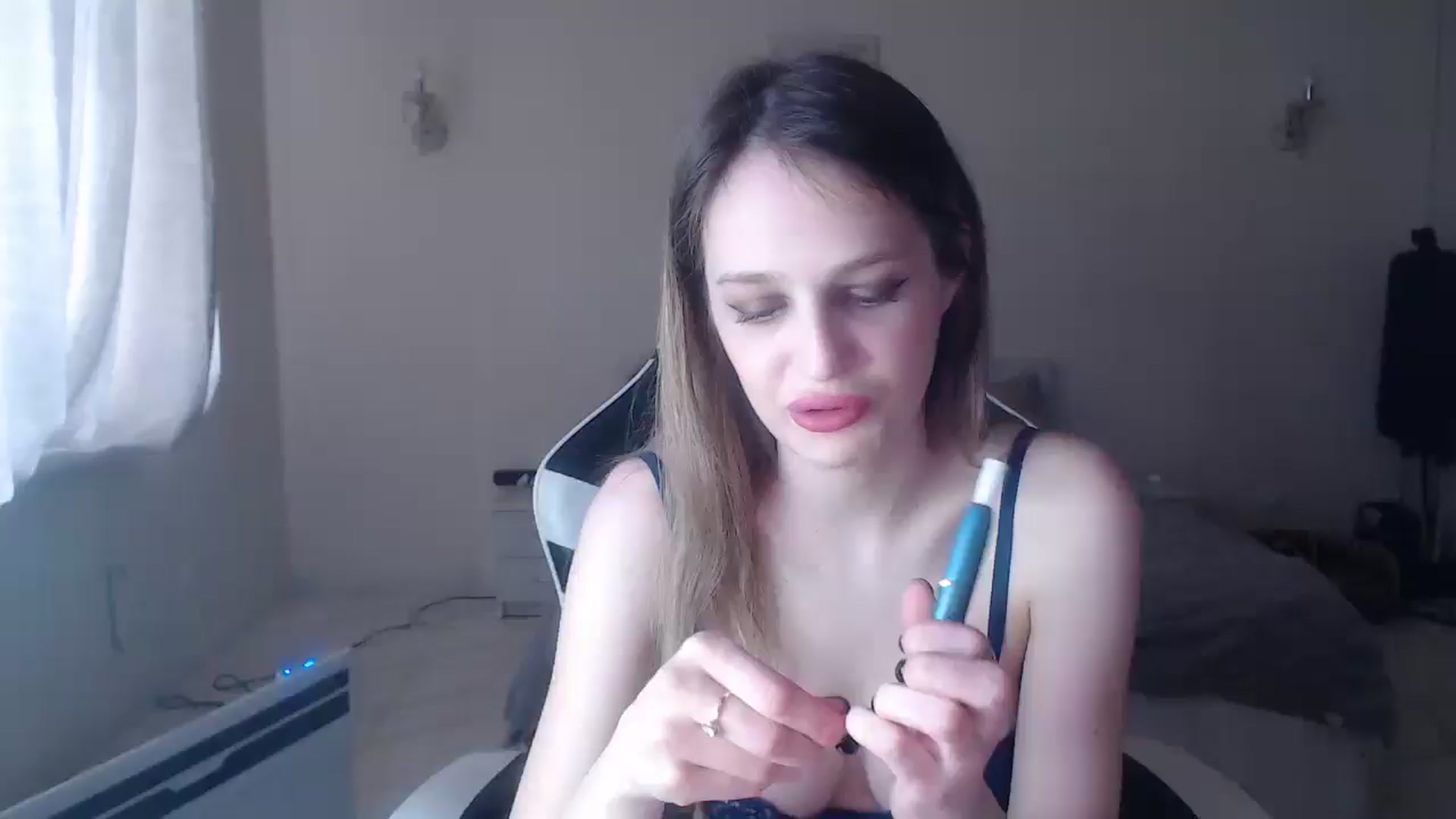 Gallery image thumbnail from Lola_vi's myfreecams stream on, 04/16/2025, 14:50 image 4 of 20