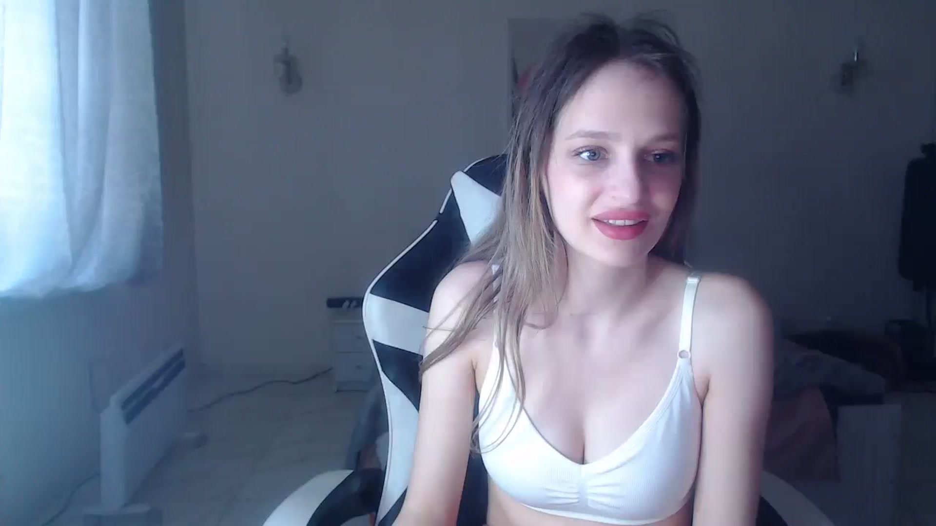 Gallery image thumbnail from Lola_vi's myfreecams stream on, 04/27/2025, 13:11 image 20 of 20