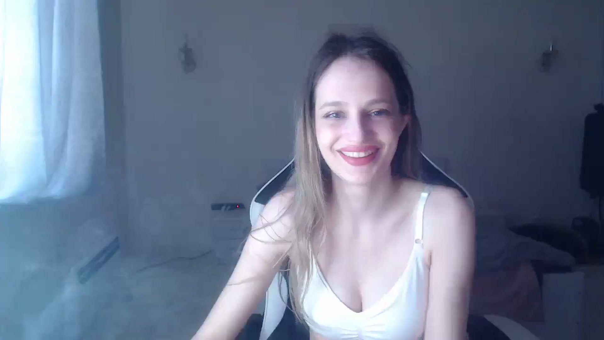Gallery image thumbnail from Lola_vi's myfreecams stream on, 04/27/2025, 13:41 image 8 of 20