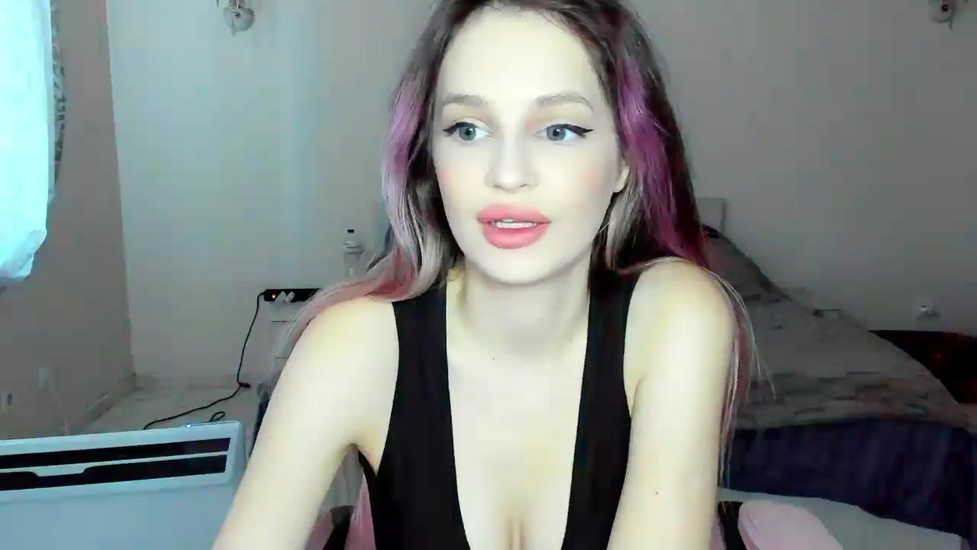 Gallery image thumbnail from Lola_vi's myfreecams stream on, 01/12/2026, 12:41 image 5 of 20
