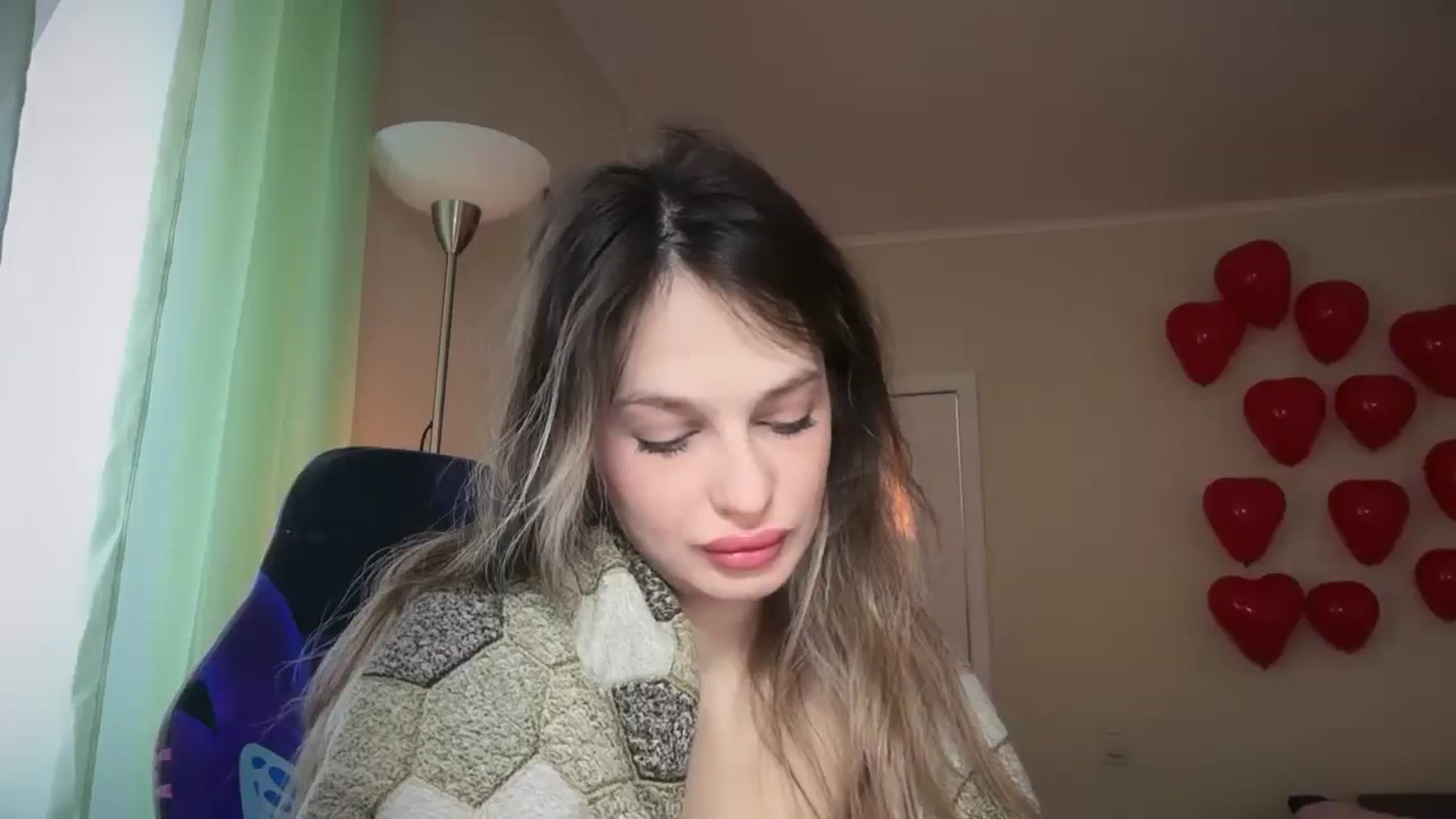 Gallery image thumbnail from Lola_vi's myfreecams stream on, 02/10/2026, 12:59 image 17 of 20