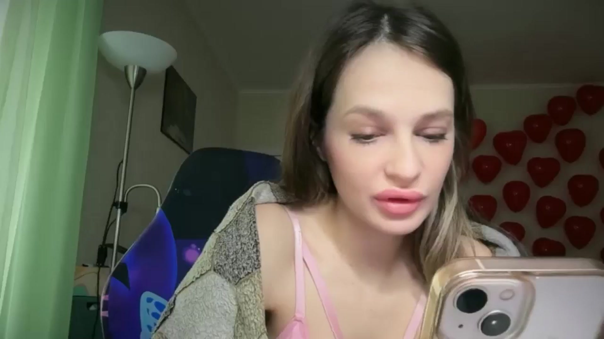 Gallery image thumbnail from Lola_vi's myfreecams stream on, 02/11/2026, 12:30 image 11 of 20