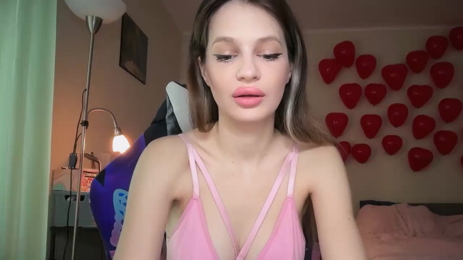 Gallery image thumbnail from Lola_vi's myfreecams stream on, 02/17/2026, 12:02 image 4 of 20