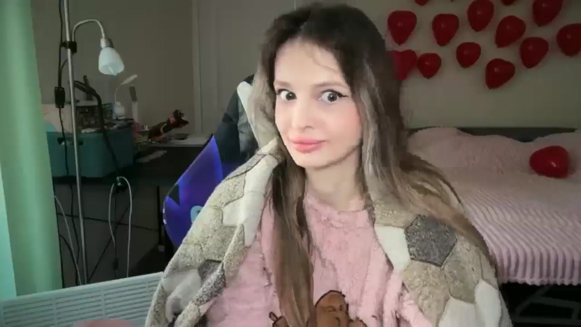 Gallery image thumbnail from Lola_vi's myfreecams stream on, 02/19/2026, 12:28 image 19 of 20
