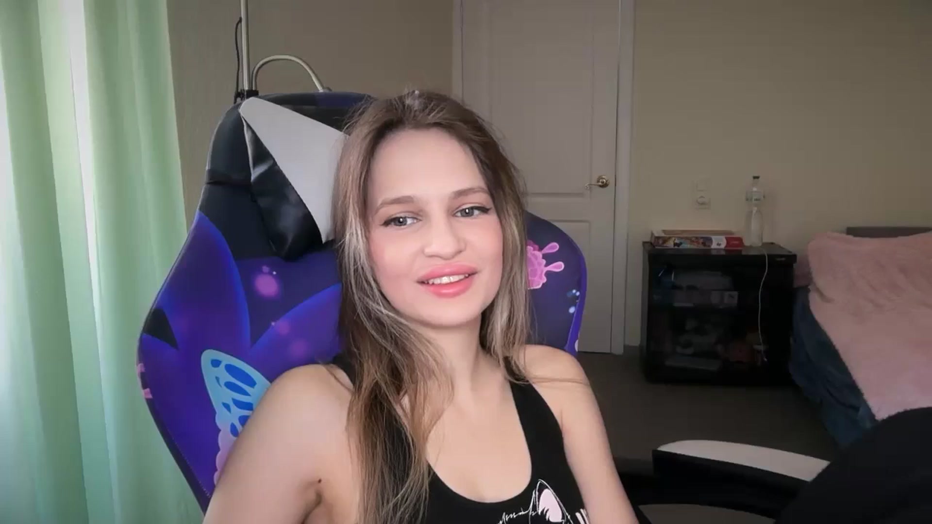 Gallery image thumbnail from Lola_vi's myfreecams stream on, 02/24/2026, 12:04 image 13 of 20