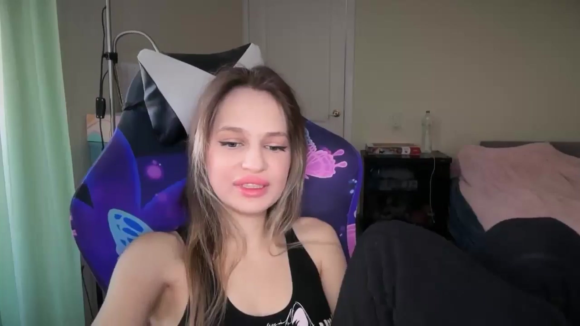 Gallery image thumbnail from Lola_vi's myfreecams stream on, 02/24/2026, 12:04 image 19 of 20