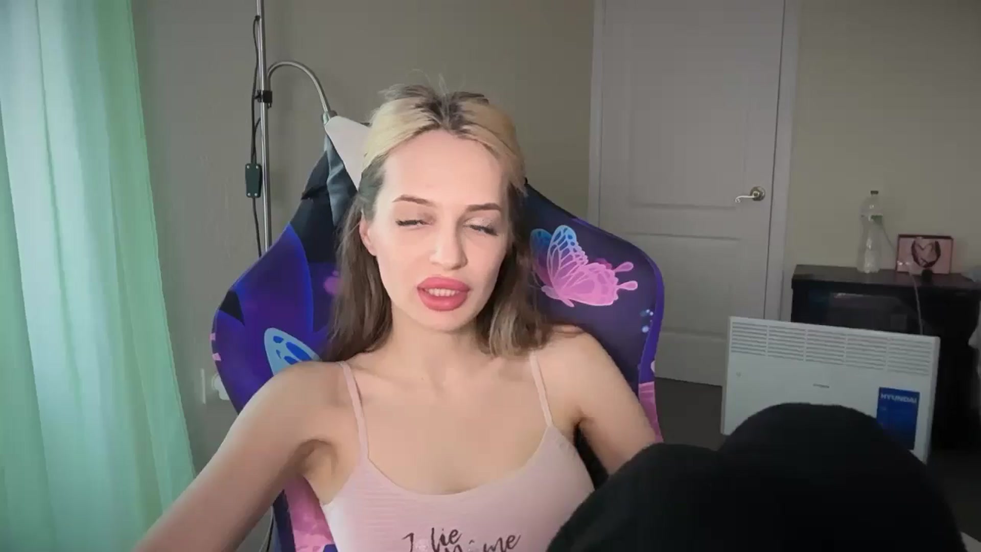 Gallery image thumbnail from Lola_vi's myfreecams stream on, 04/08/2026, 11:12 image 20 of 20