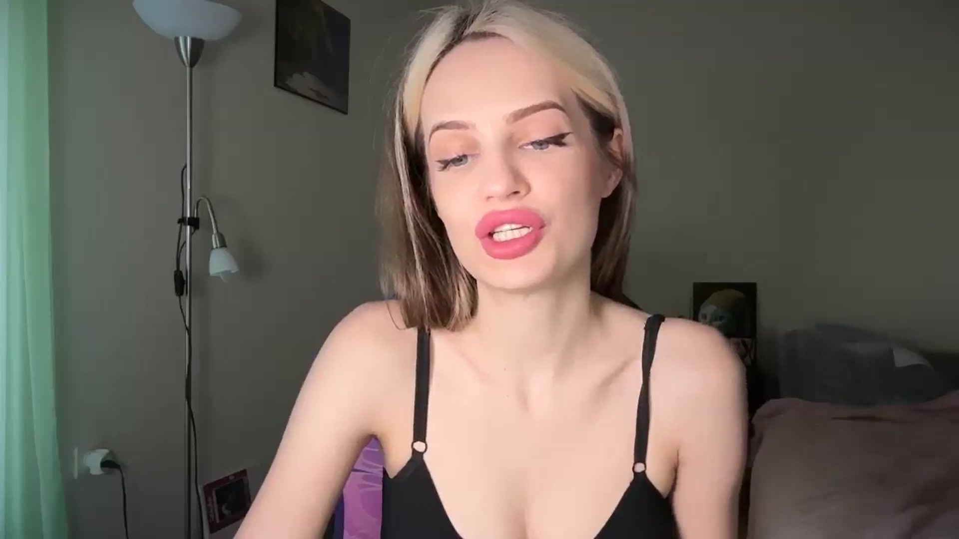 Gallery image thumbnail from Lola_vi's myfreecams stream on, 04/30/2026, 09:11 image 4 of 20