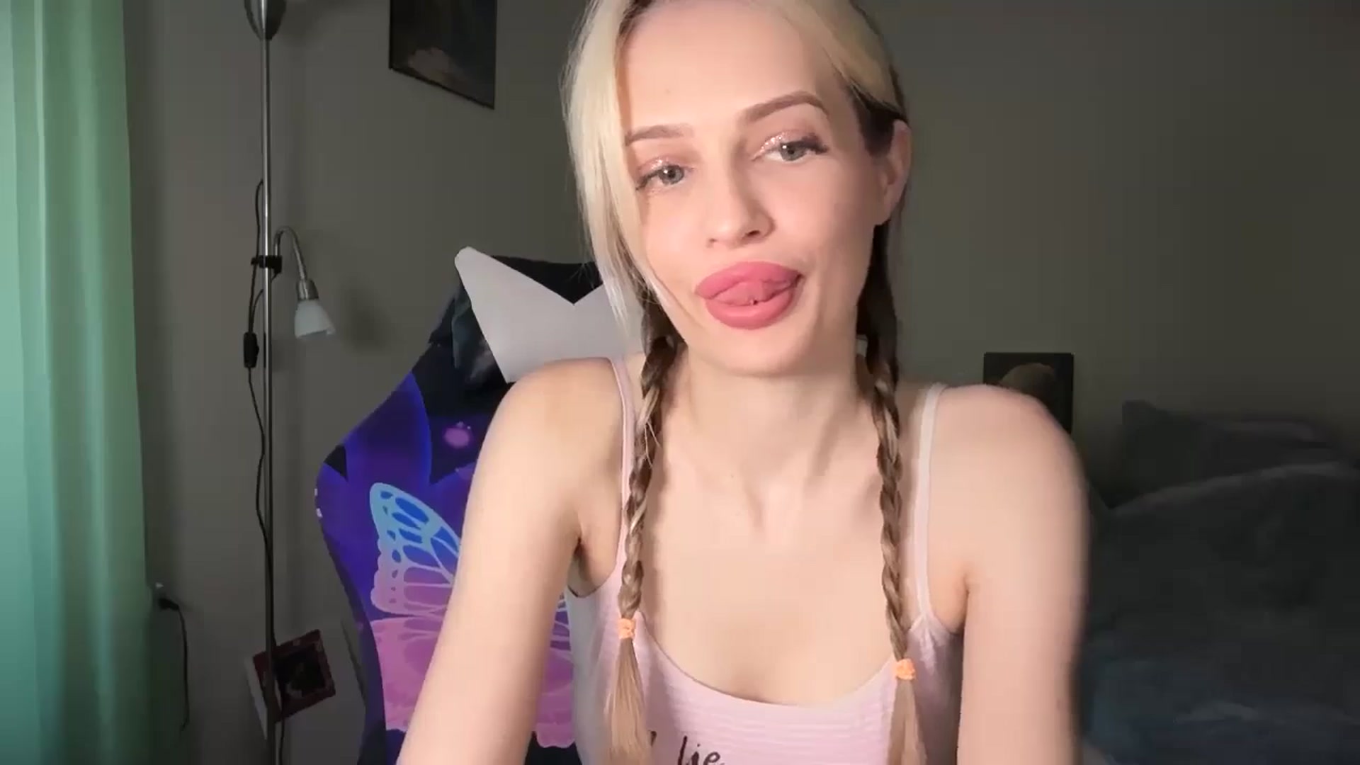 Gallery image thumbnail from Lola_vi's myfreecams stream on, 05/03/2026, 10:16 image 19 of 20