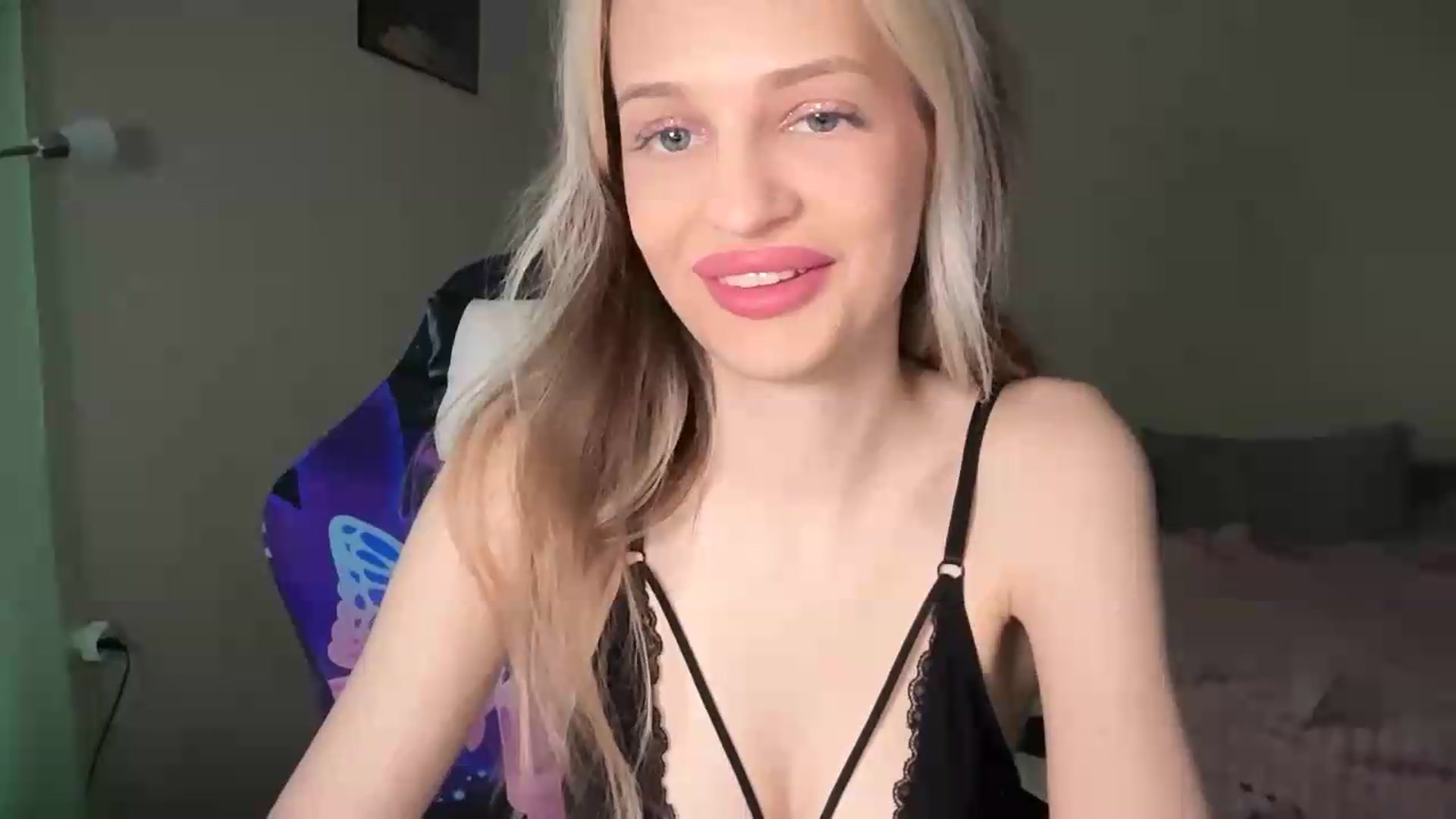 Gallery image thumbnail from Lola_vi's myfreecams stream on, 05/14/2026, 11:03 image 20 of 20